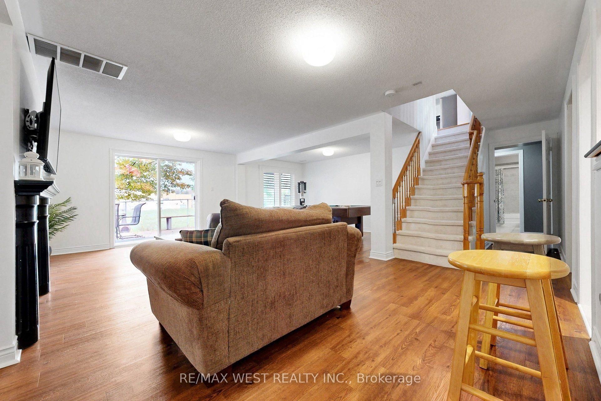 Photo 37 of 11 Brand Court, Ajax, Central — HOMEH