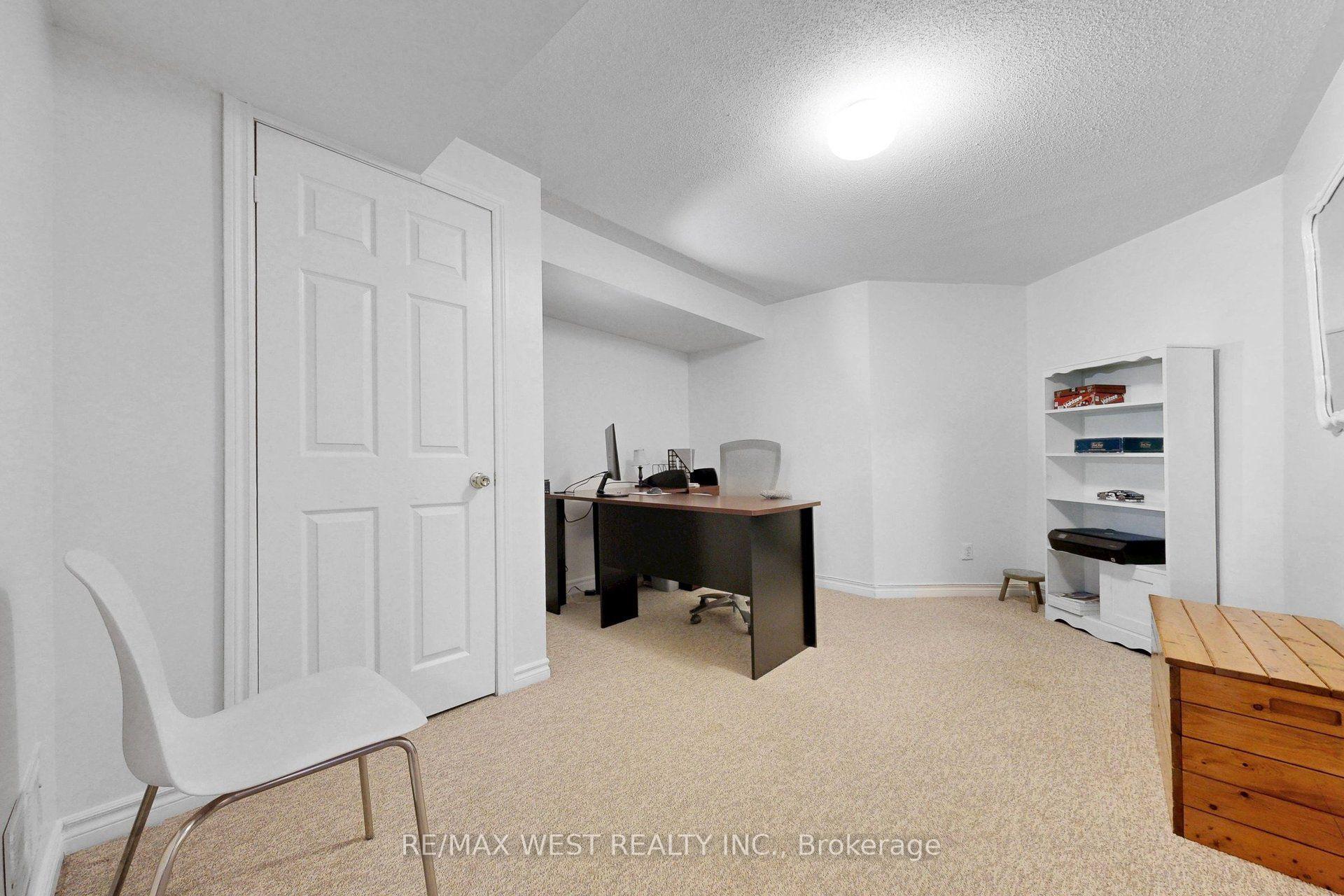 Photo 43 of 11 Brand Court, Ajax, Central — HOMEH