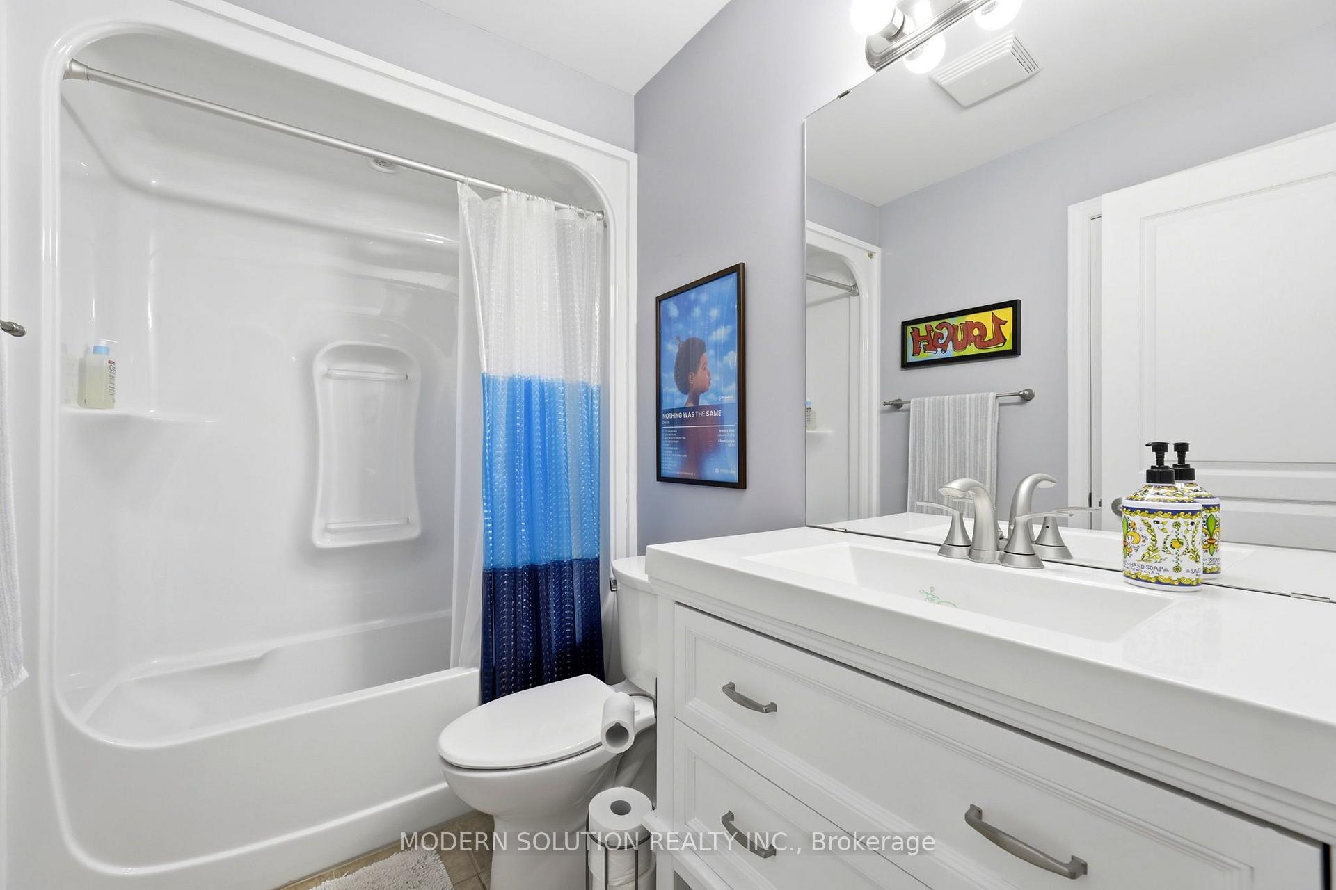 Photo 19 of 897 Bradshaw Crescent, London, North M — HOMEH