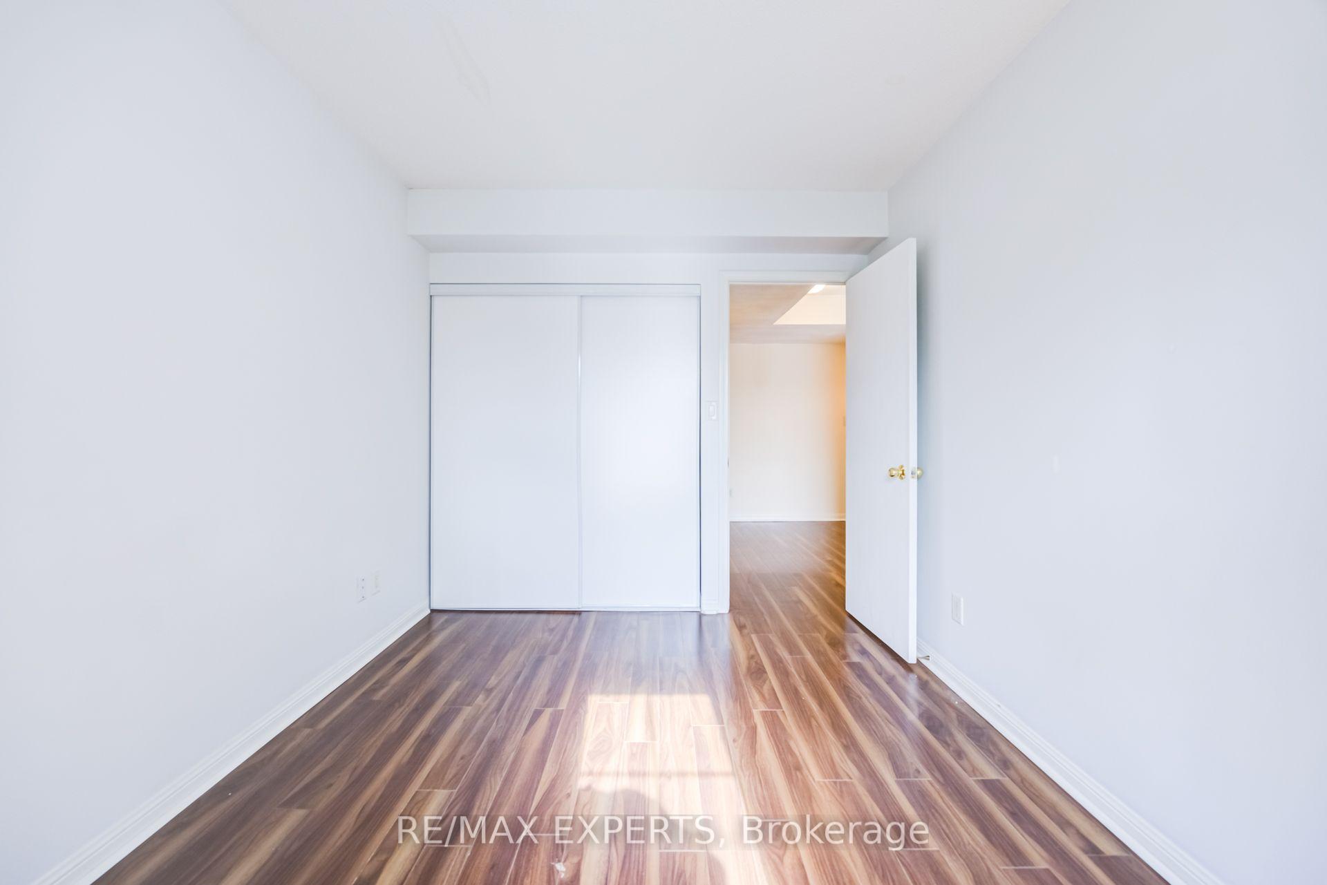 Photo 13 of Unit 104, 3 Everson Drive, North York, Willowdale East — HOMEH