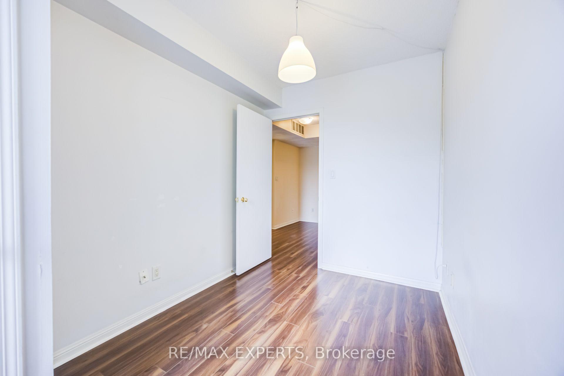 Photo 15 of Unit 104, 3 Everson Drive, North York, Willowdale East — HOMEH