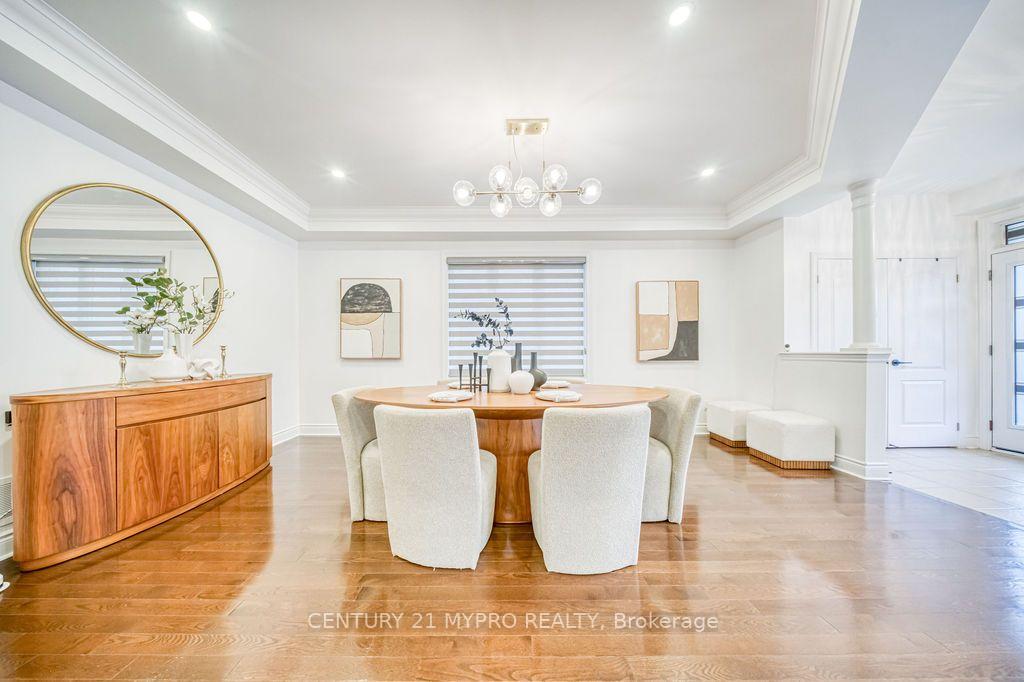 Photo 6 of 1032 Wilbur Pipher Circle, Newmarket, Stonehaven-Wyndham — HOMEH