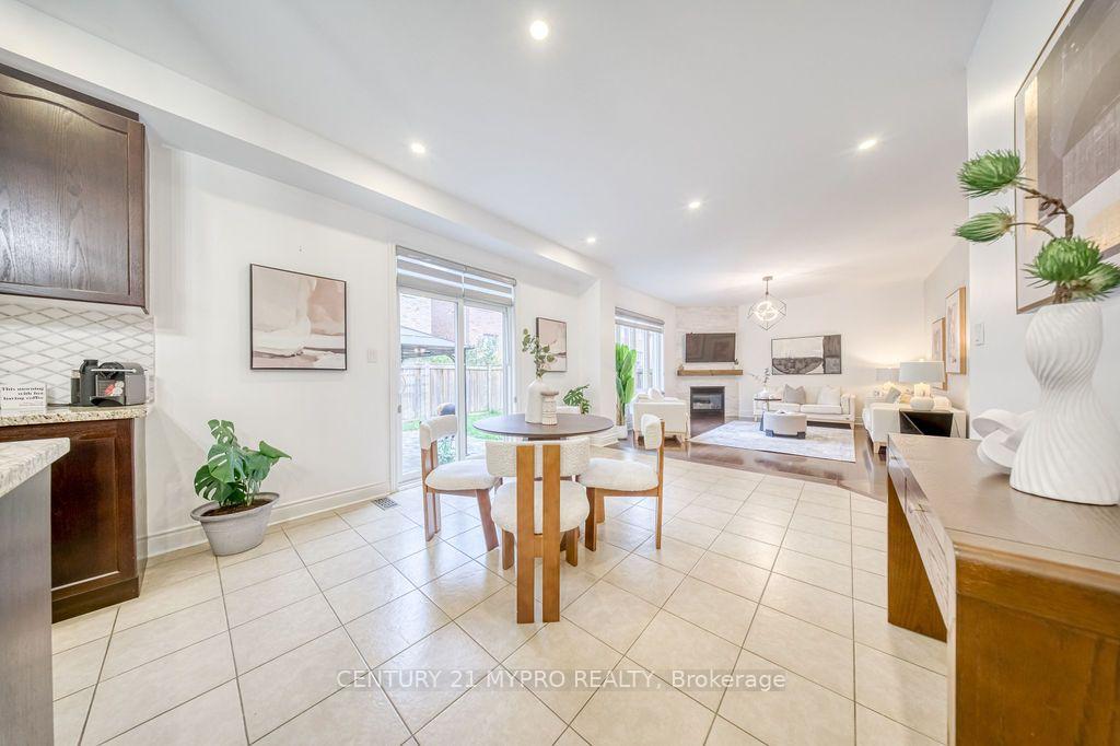 Photo 13 of 1032 Wilbur Pipher Circle, Newmarket, Stonehaven-Wyndham — HOMEH