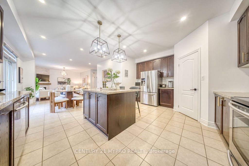 Photo 16 of 1032 Wilbur Pipher Circle, Newmarket, Stonehaven-Wyndham — HOMEH
