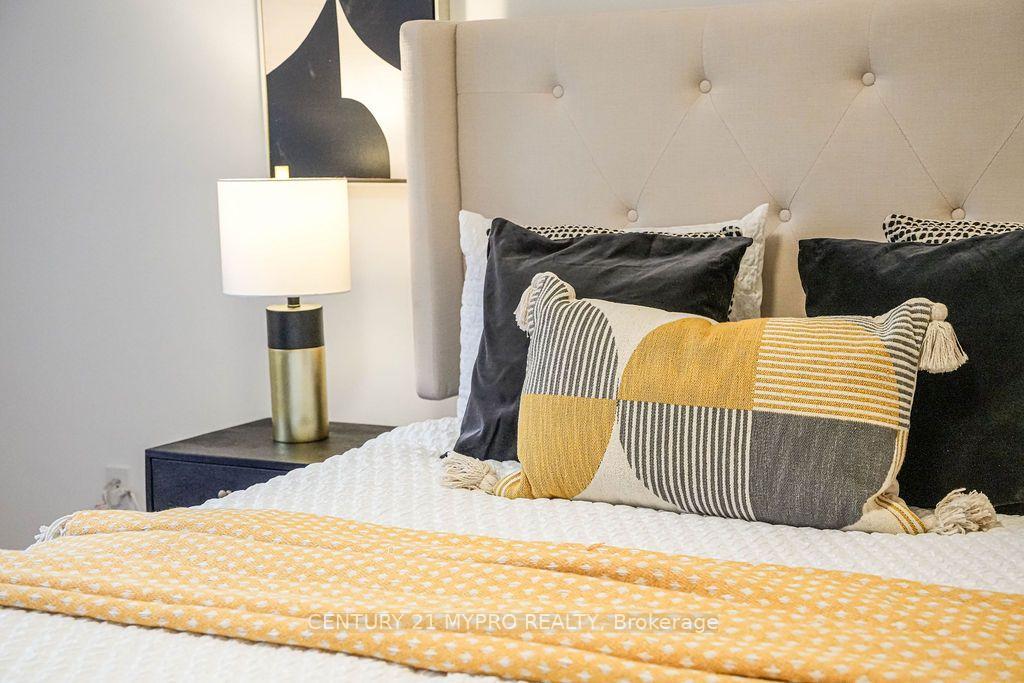 Photo 32 of 1032 Wilbur Pipher Circle, Newmarket, Stonehaven-Wyndham — HOMEH