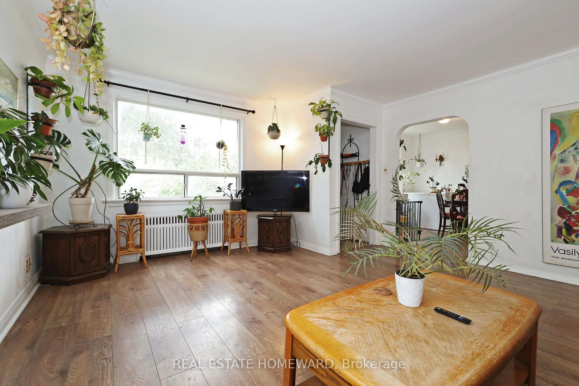 Photo 6 of 22 Haddon Avenue, Scarborough, Birchcliffe-Cliffside — HOMEH