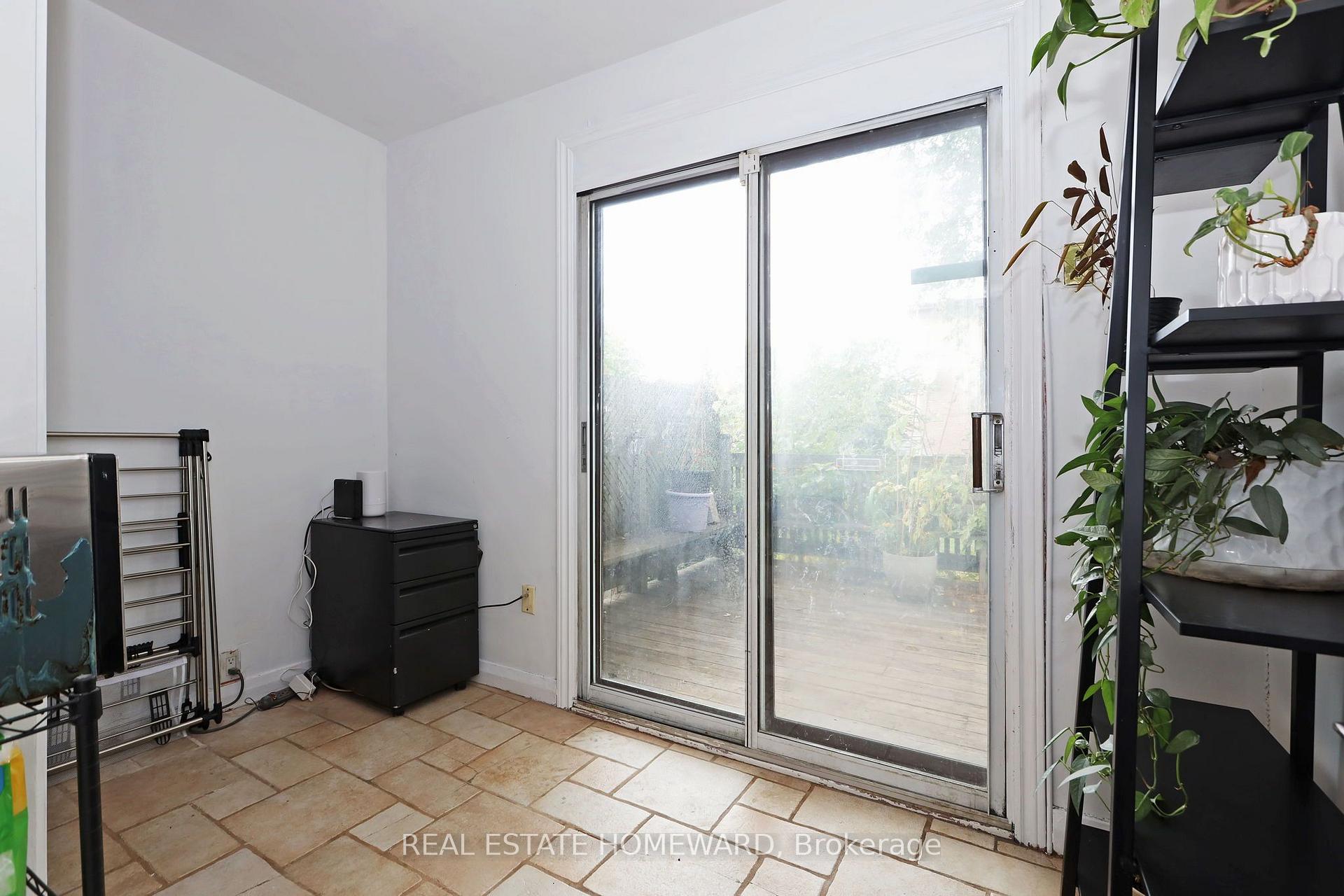 Photo 12 of 22 Haddon Avenue, Scarborough, Birchcliffe-Cliffside — HOMEH