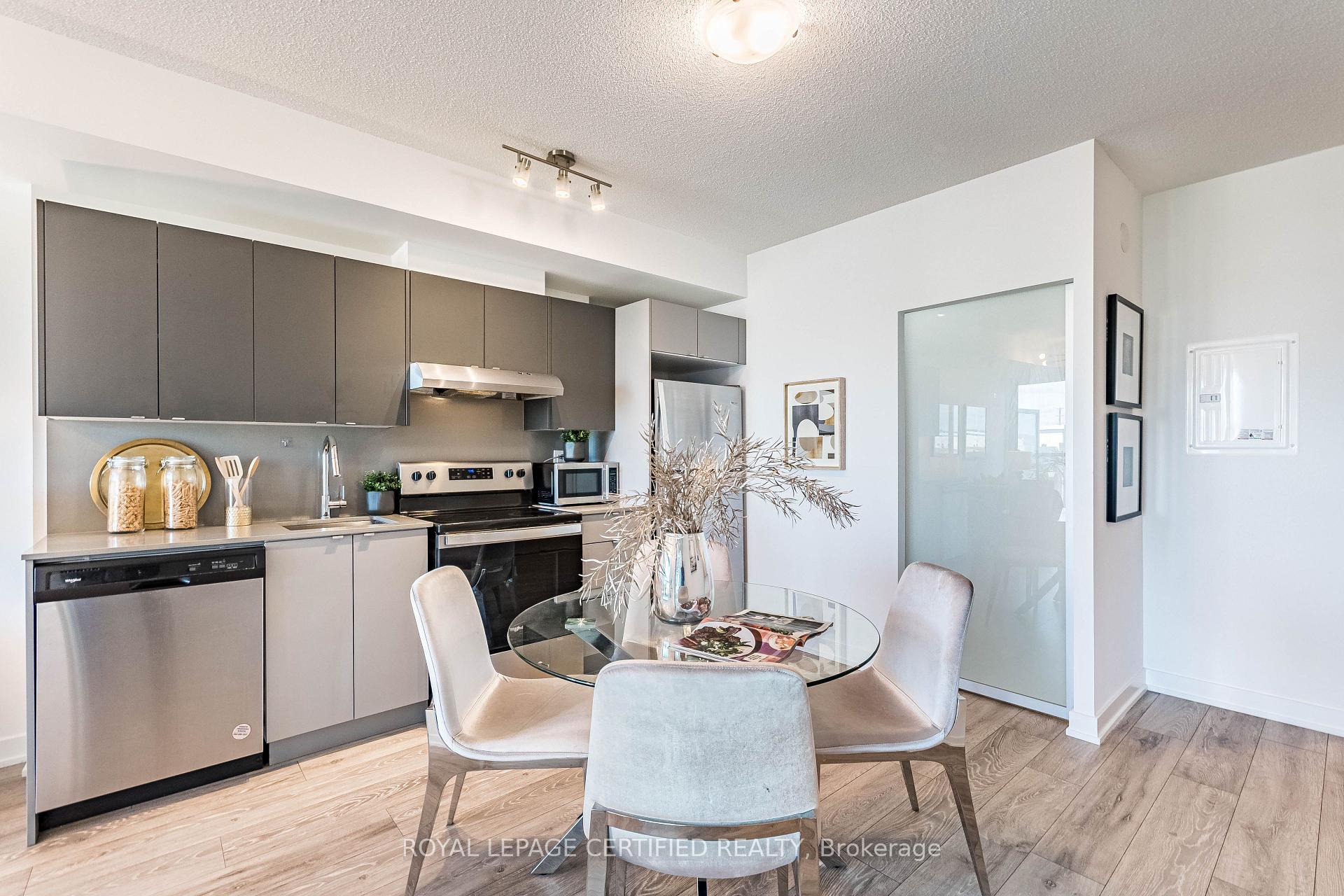 Photo 13 of Unit A410, 3210 Dakota Common, Burlington, Alton — HOMEH
