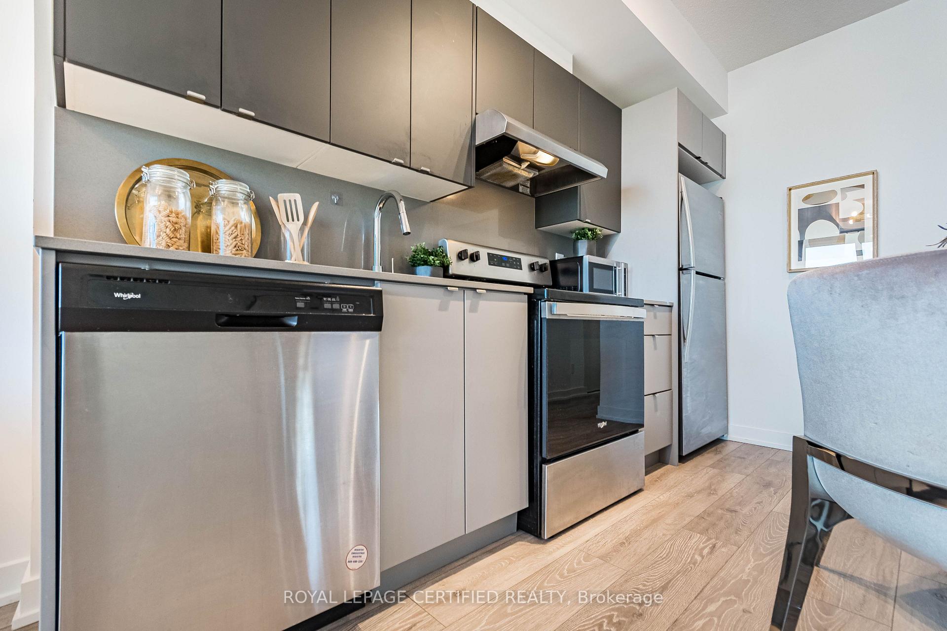 Photo 15 of Unit A410, 3210 Dakota Common, Burlington, Alton — HOMEH