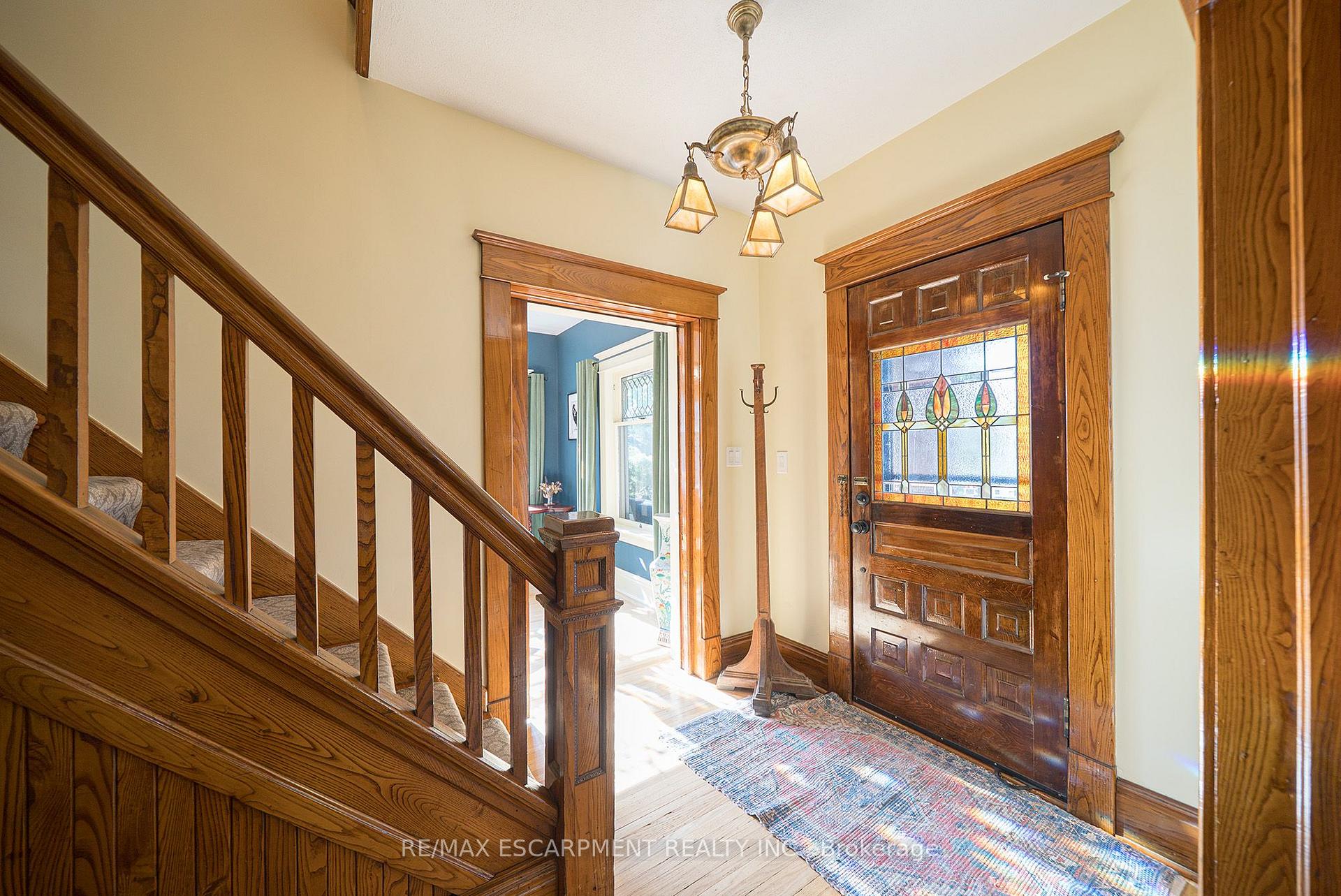 Photo 3 of 75 Walnut Street, Brant, Paris — HOMEH