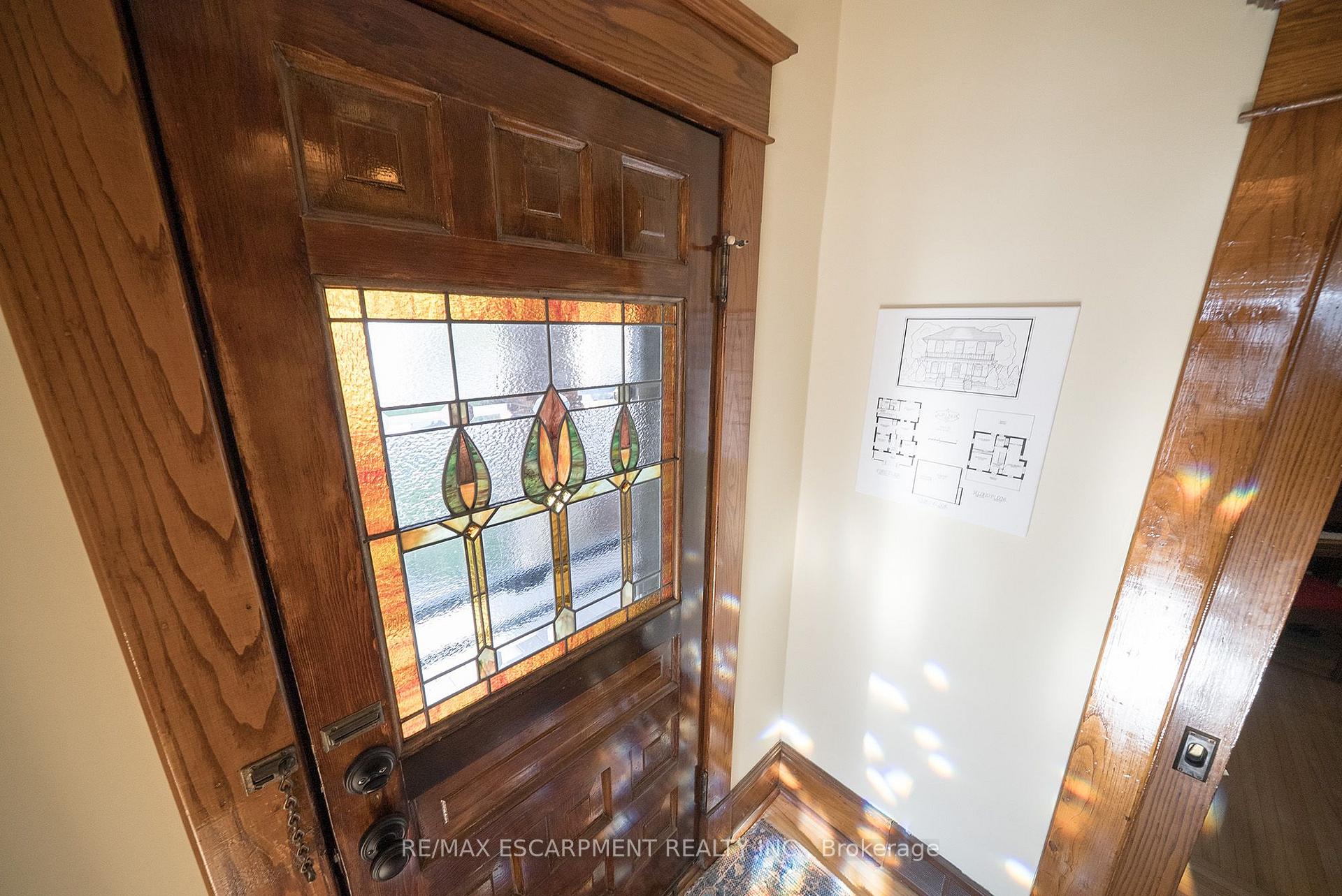 Photo 4 of 75 Walnut Street, Brant, Paris — HOMEH