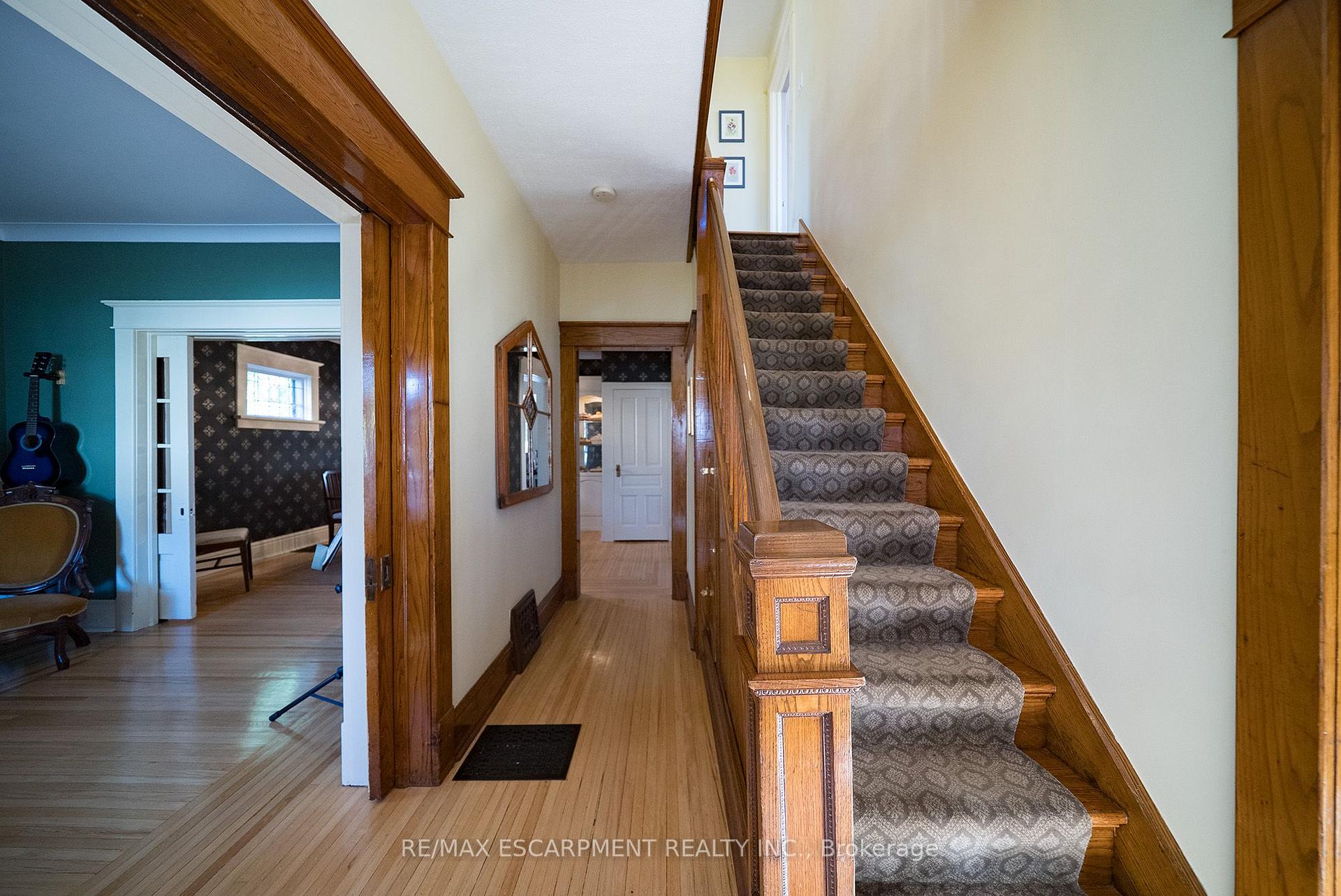 Photo 5 of 75 Walnut Street, Brant, Paris — HOMEH