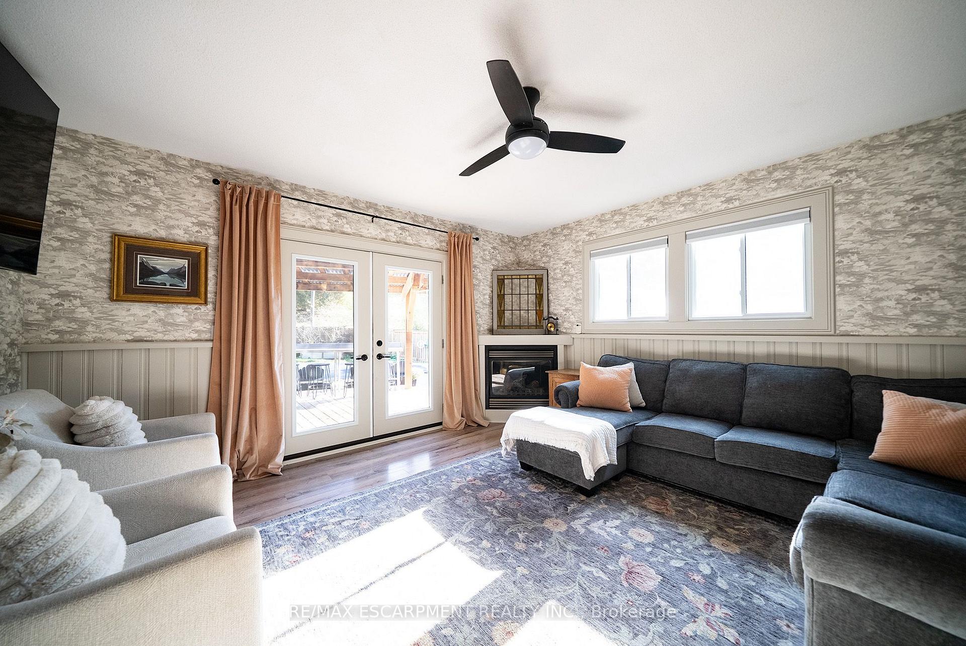 Photo 17 of 75 Walnut Street, Brant, Paris — HOMEH