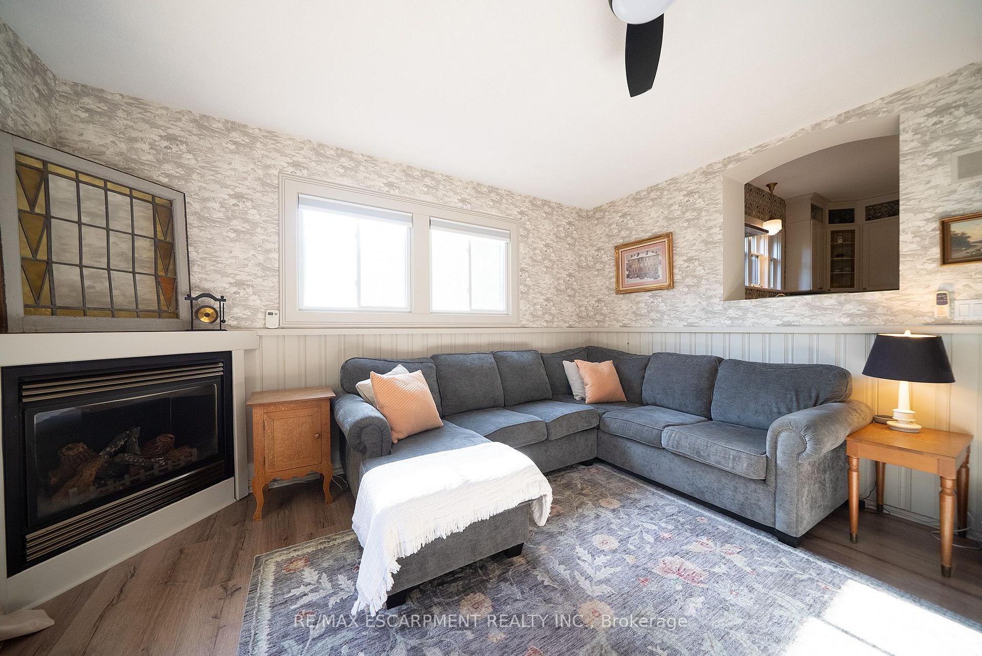 Photo 18 of 75 Walnut Street, Brant, Paris — HOMEH