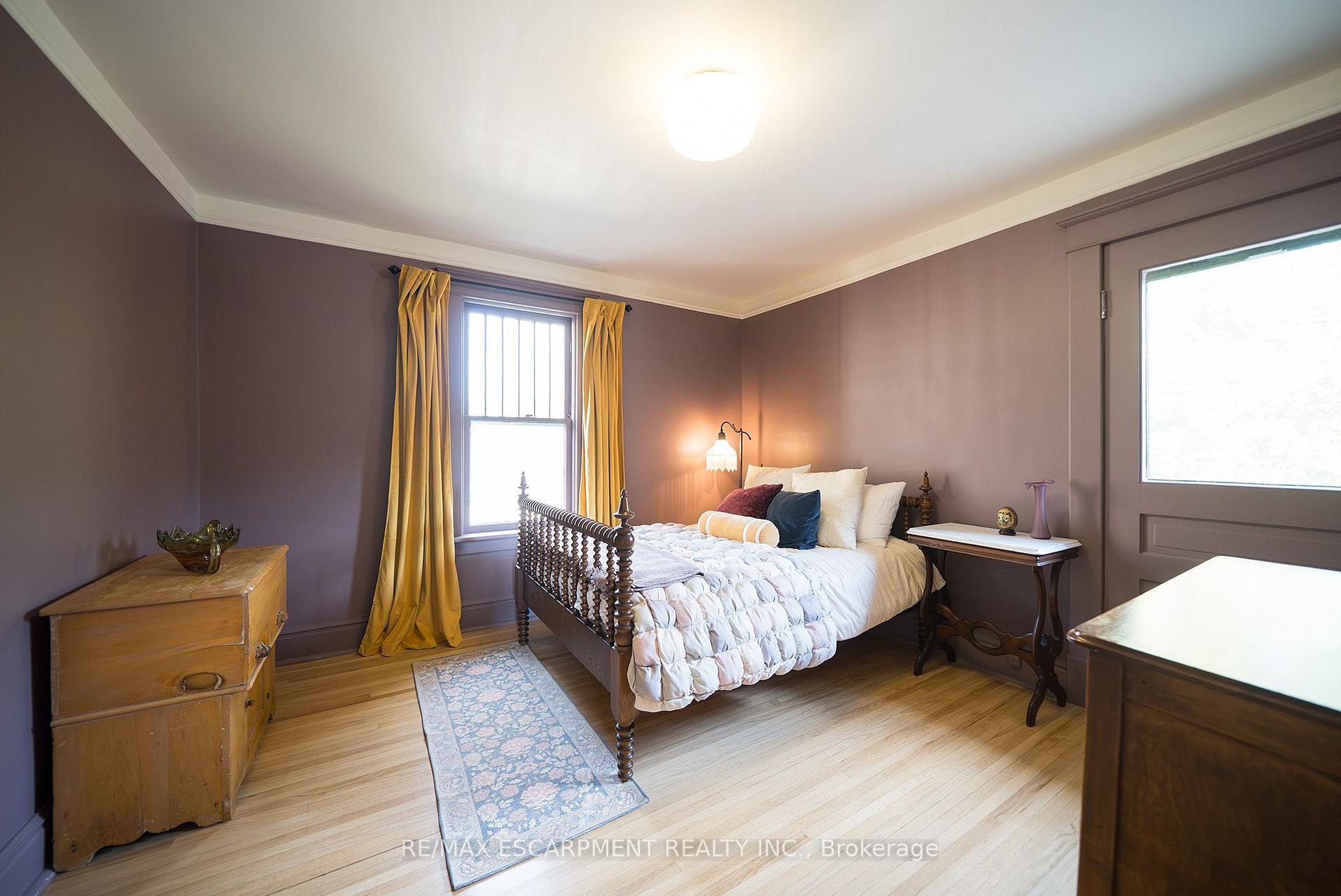 Photo 27 of 75 Walnut Street, Brant, Paris — HOMEH