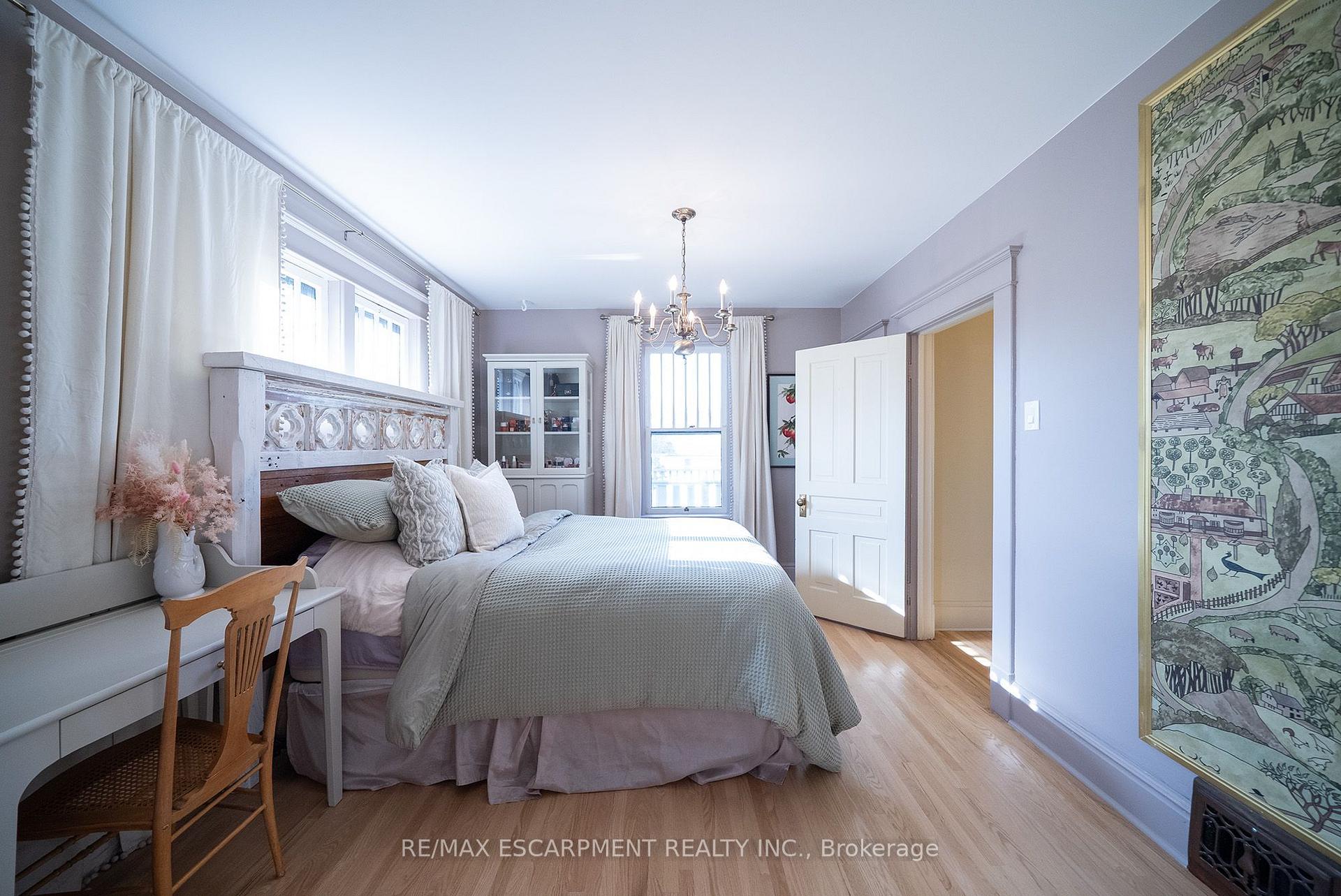 Photo 30 of 75 Walnut Street, Brant, Paris — HOMEH