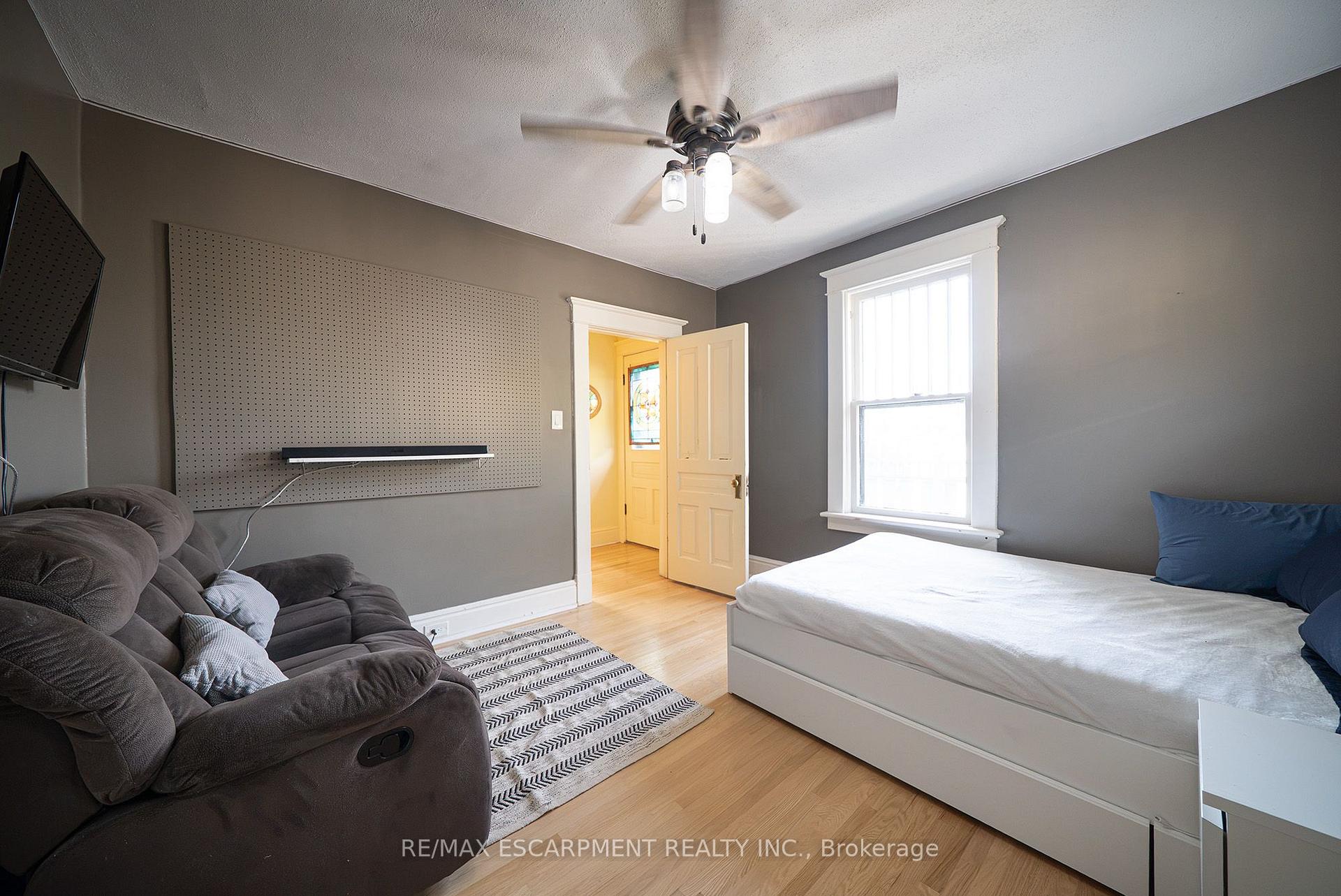 Photo 34 of 75 Walnut Street, Brant, Paris — HOMEH