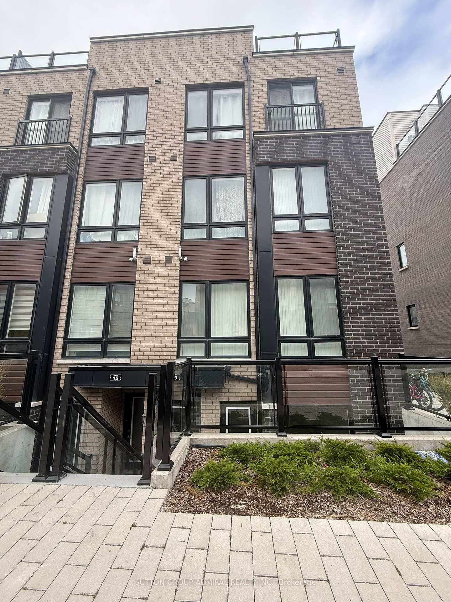 Photo of Unit 19, 235 McLevin Avenue
