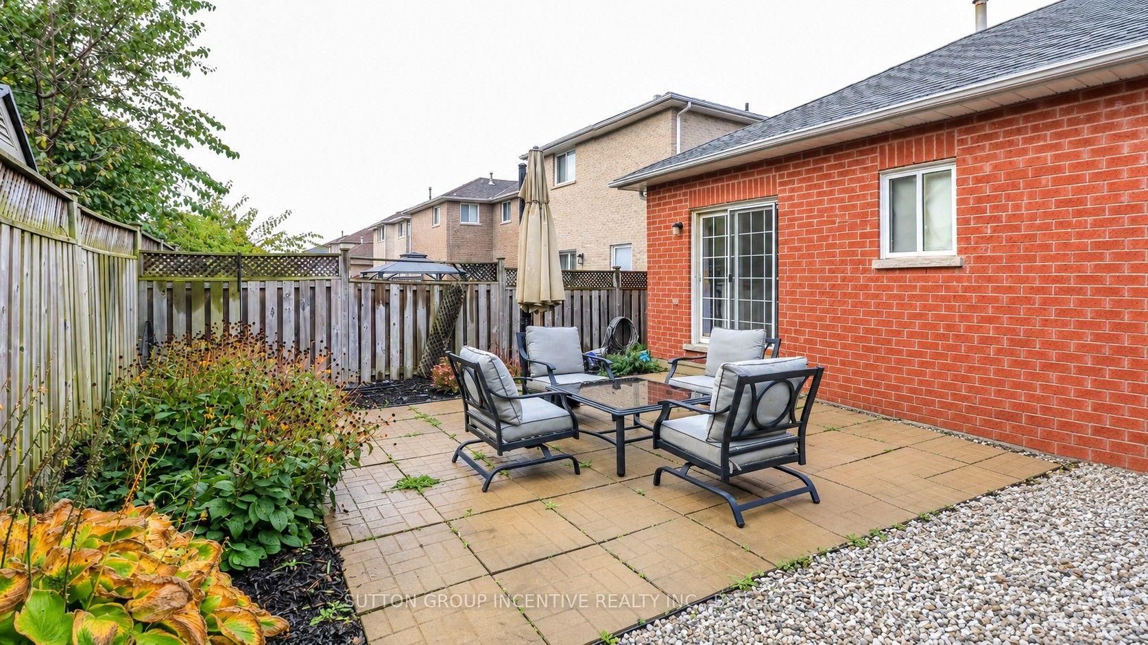 Photo 24 of 142 Raymond Crescent, Barrie, Painswick South — HOMEH