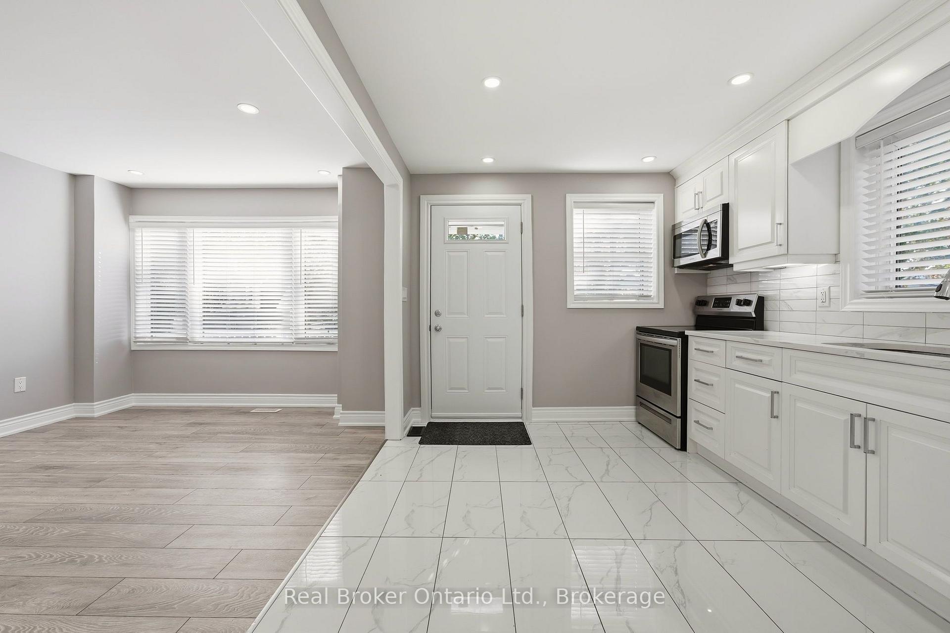 Photo 3 of 178 East 15th Street, Hamilton, Inch Park — HOMEH