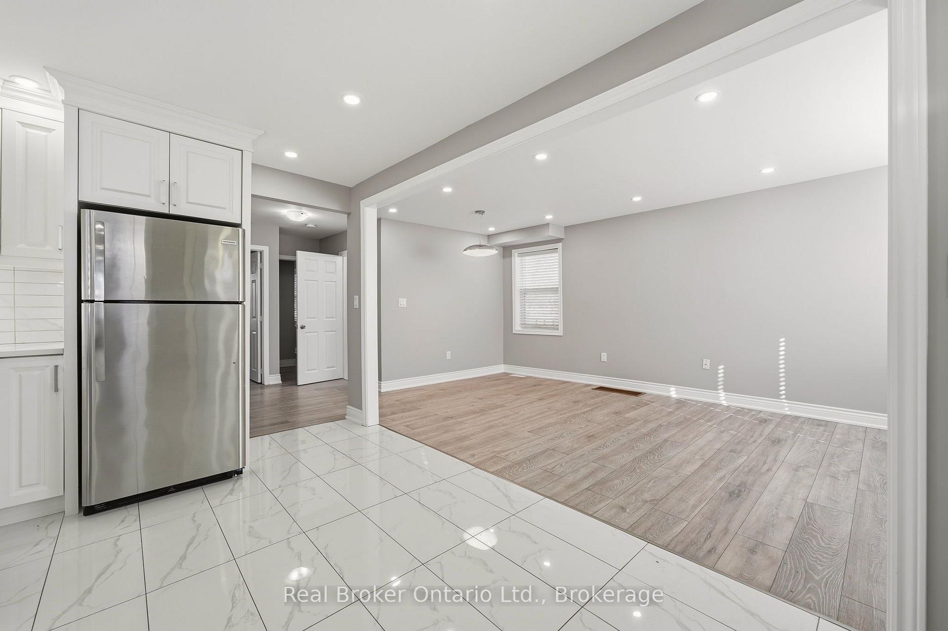 Photo 6 of 178 East 15th Street, Hamilton, Inch Park — HOMEH