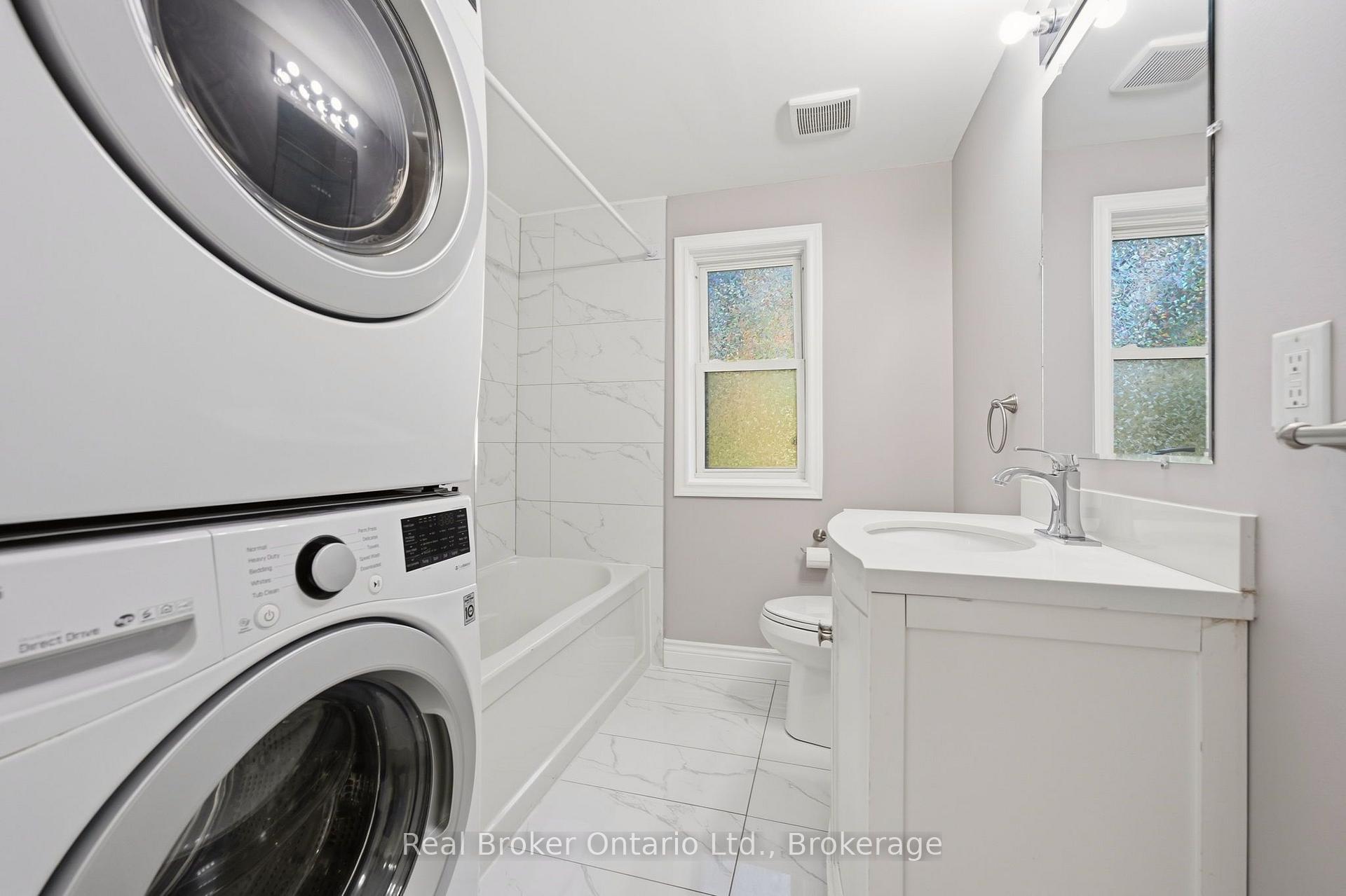 Photo 9 of 178 East 15th Street, Hamilton, Inch Park — HOMEH
