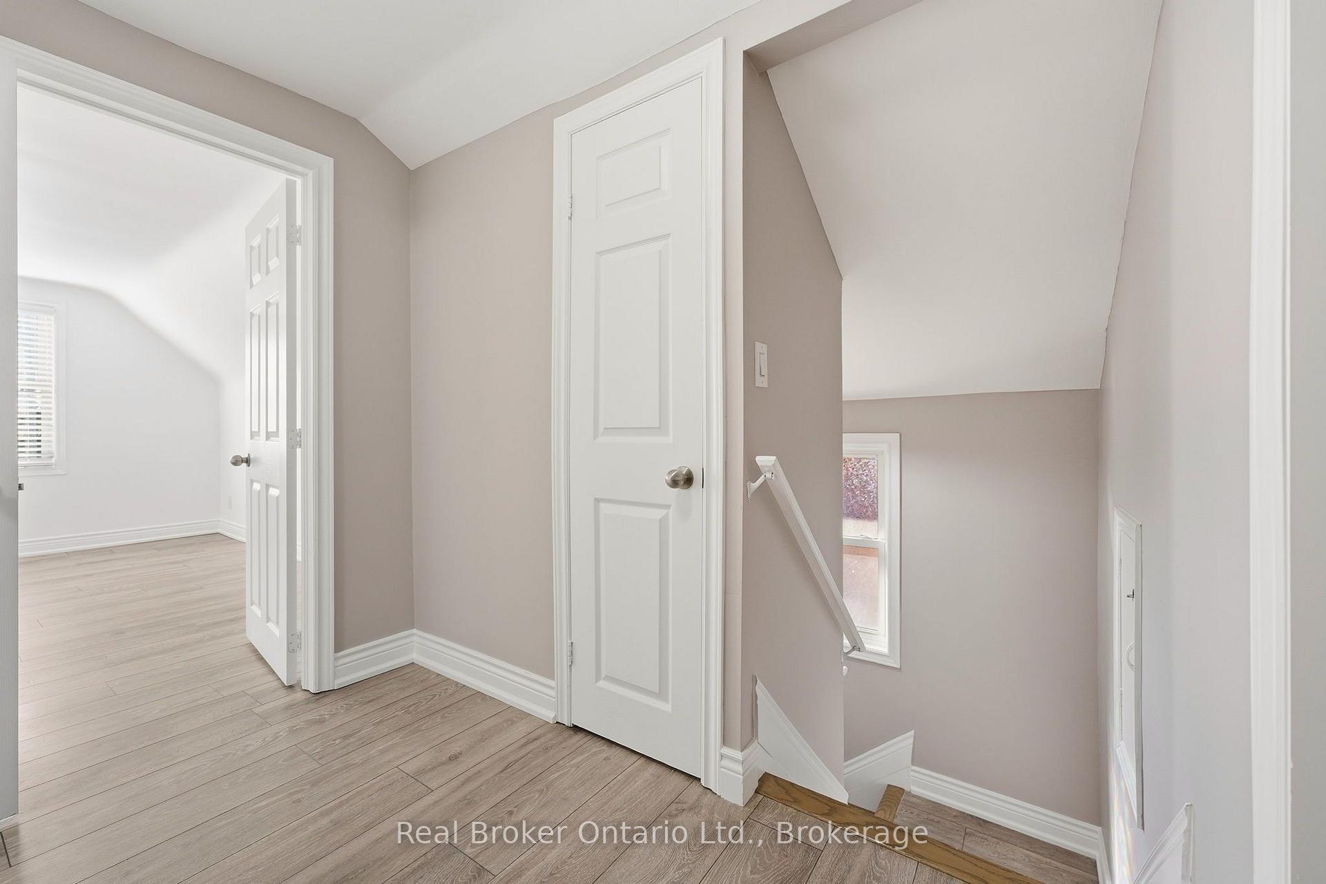 Photo 14 of 178 East 15th Street, Hamilton, Inch Park — HOMEH