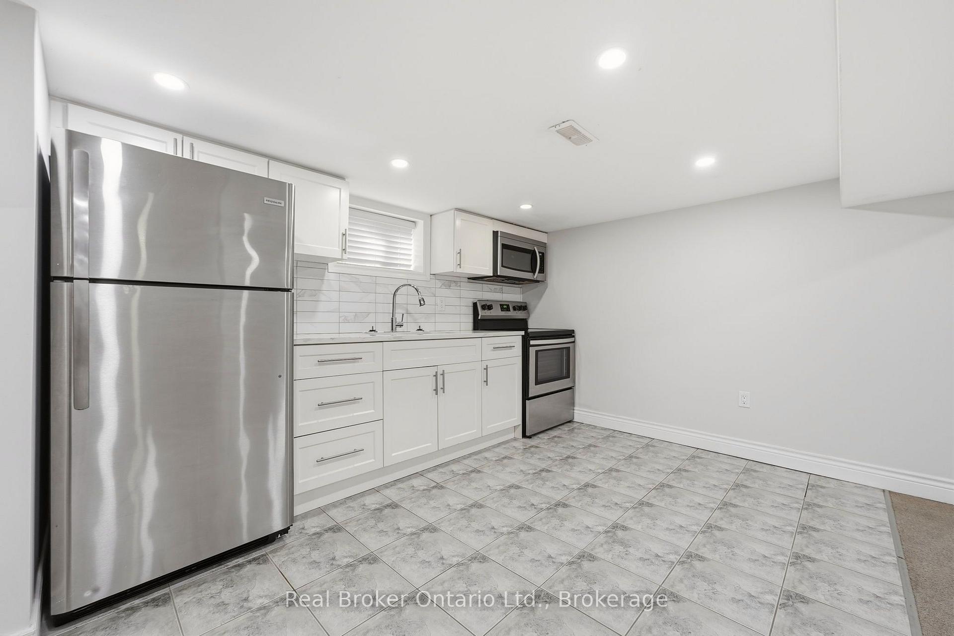 Photo 25 of 178 East 15th Street, Hamilton, Inch Park — HOMEH