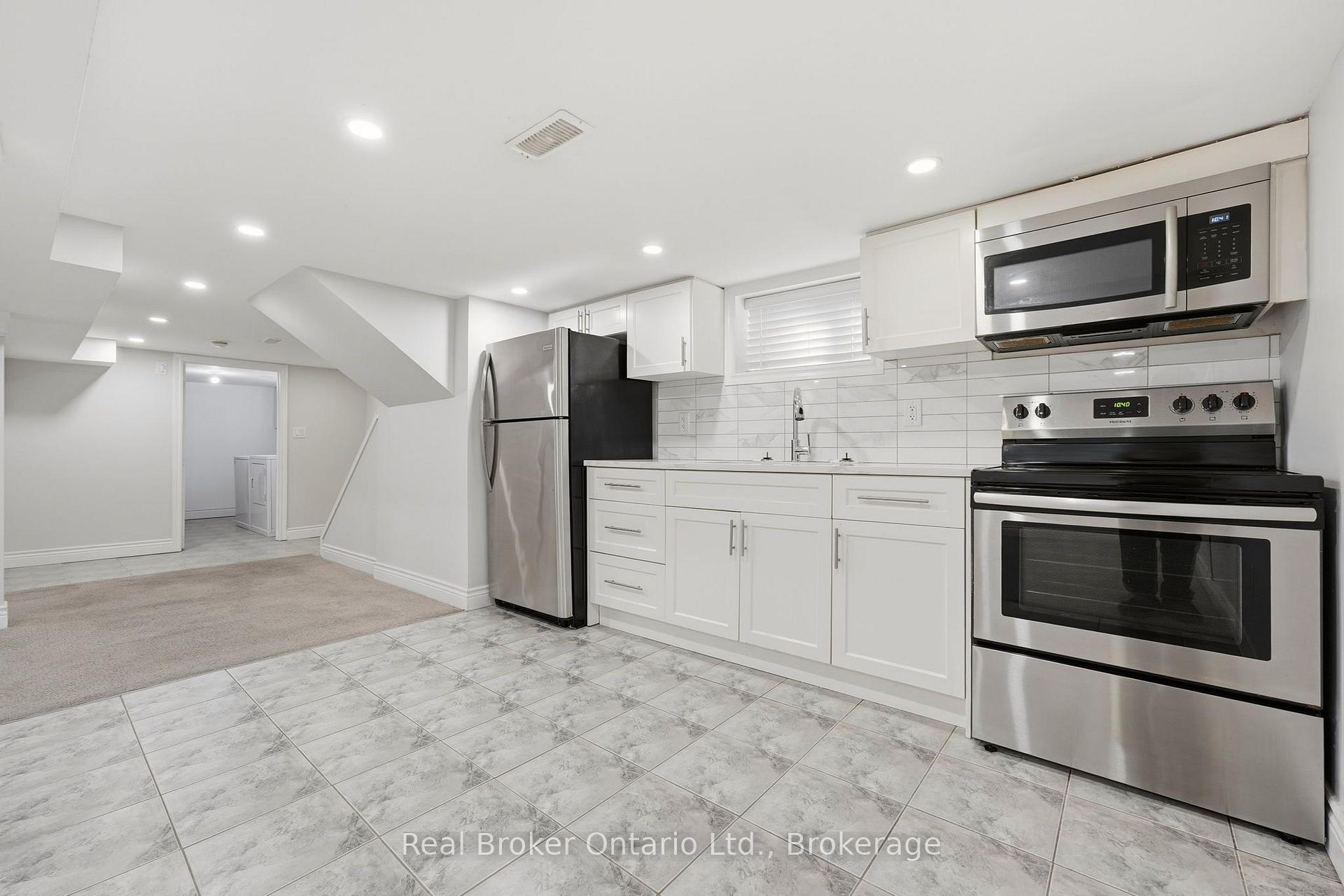 Photo 26 of 178 East 15th Street, Hamilton, Inch Park — HOMEH