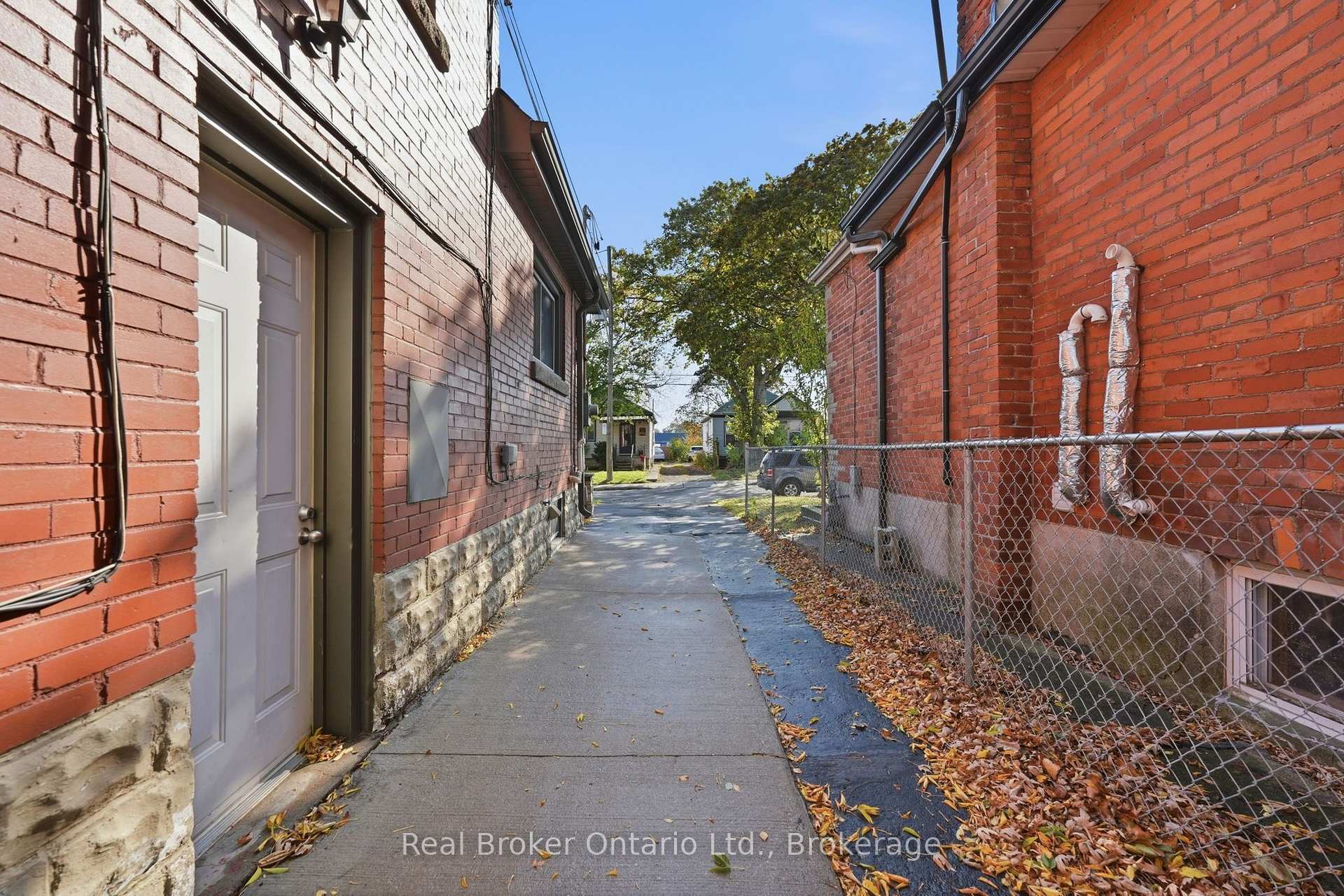 Photo 33 of 178 East 15th Street, Hamilton, Inch Park — HOMEH