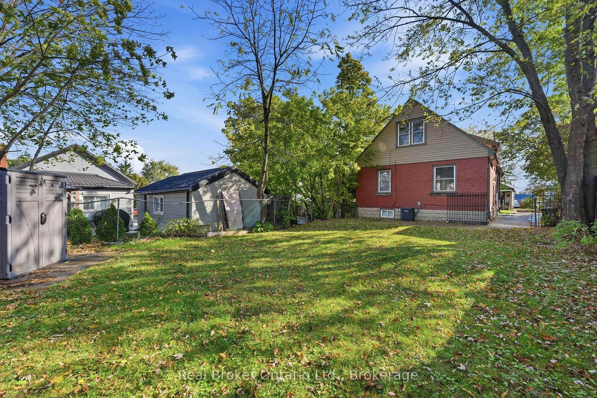 Photo 36 of 178 East 15th Street, Hamilton, Inch Park — HOMEH