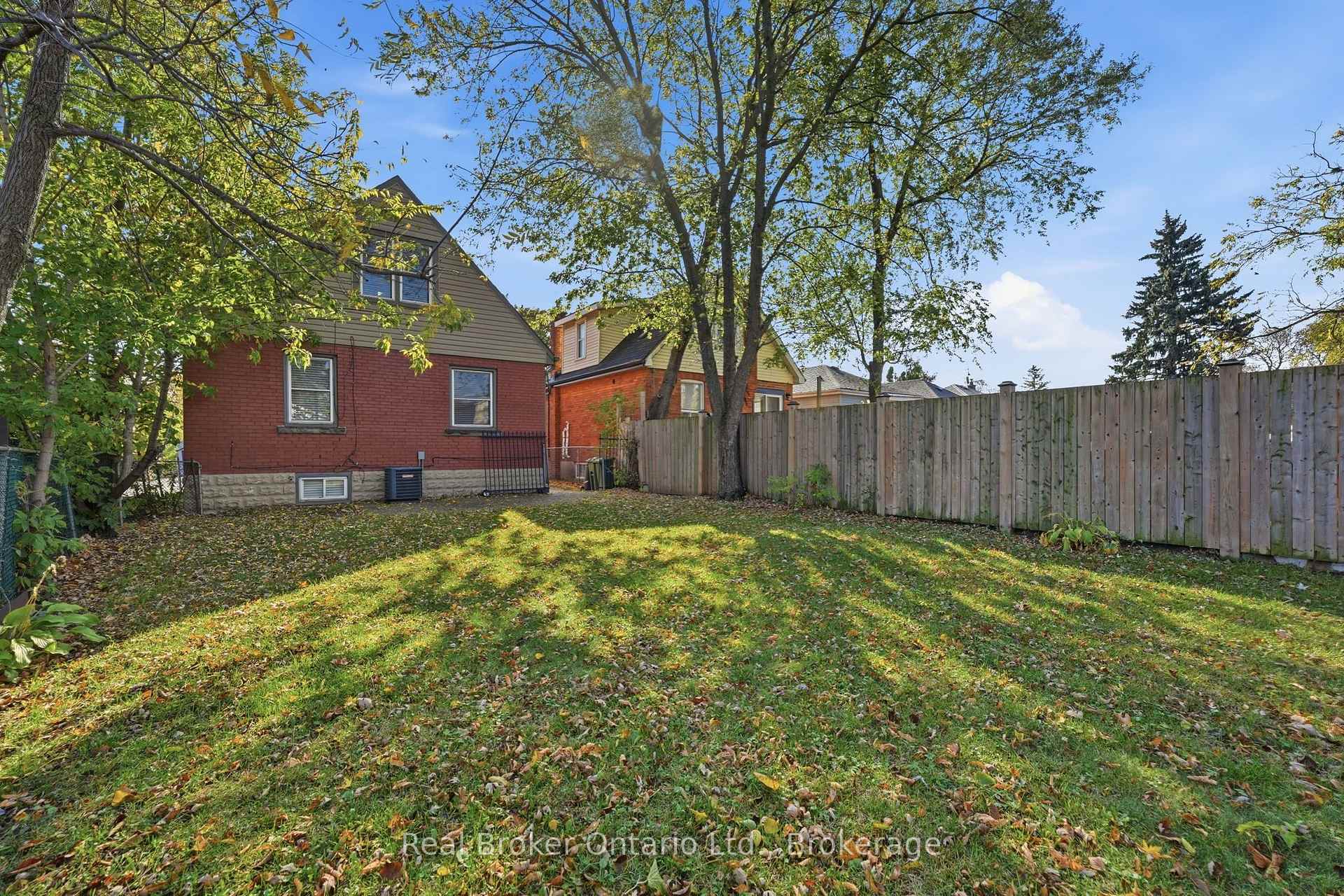 Photo 37 of 178 East 15th Street, Hamilton, Inch Park — HOMEH