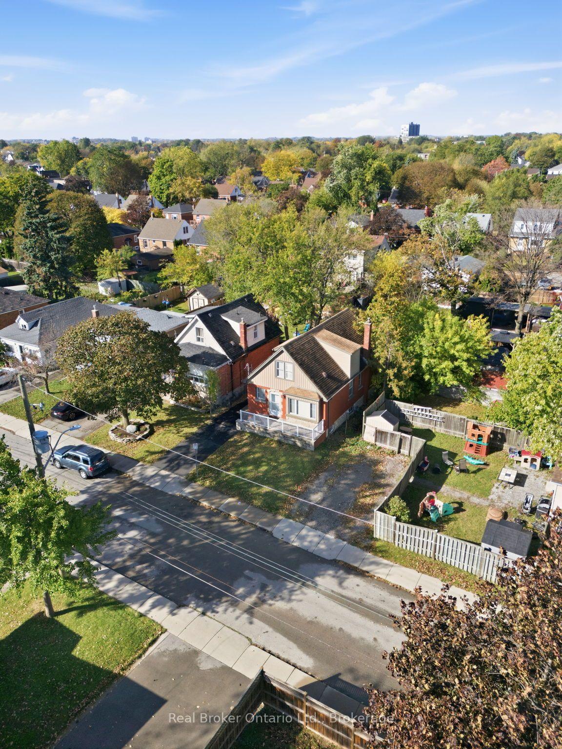 Photo 39 of 178 East 15th Street, Hamilton, Inch Park — HOMEH