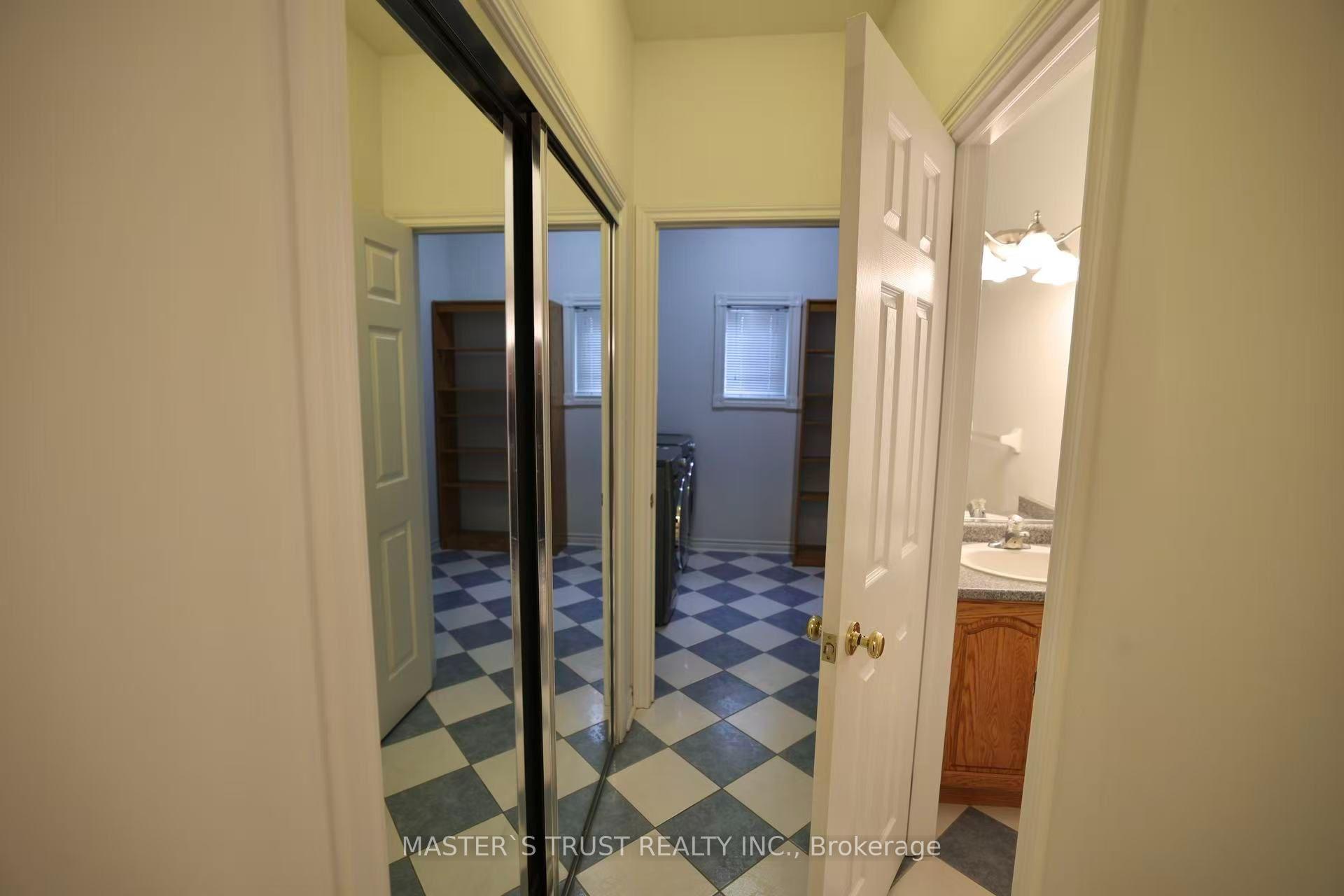 Photo 8 of 7 Westra Drive, Guelph, Willow West/Sugarbush/West Acres — HOMEH