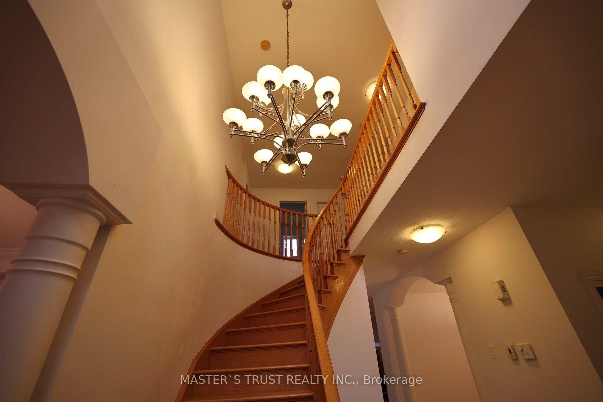 Photo 11 of 7 Westra Drive, Guelph, Willow West/Sugarbush/West Acres — HOMEH
