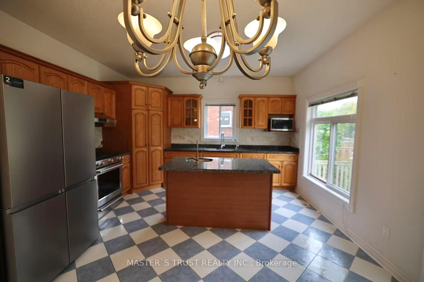 Photo 15 of 7 Westra Drive, Guelph, Willow West/Sugarbush/West Acres — HOMEH