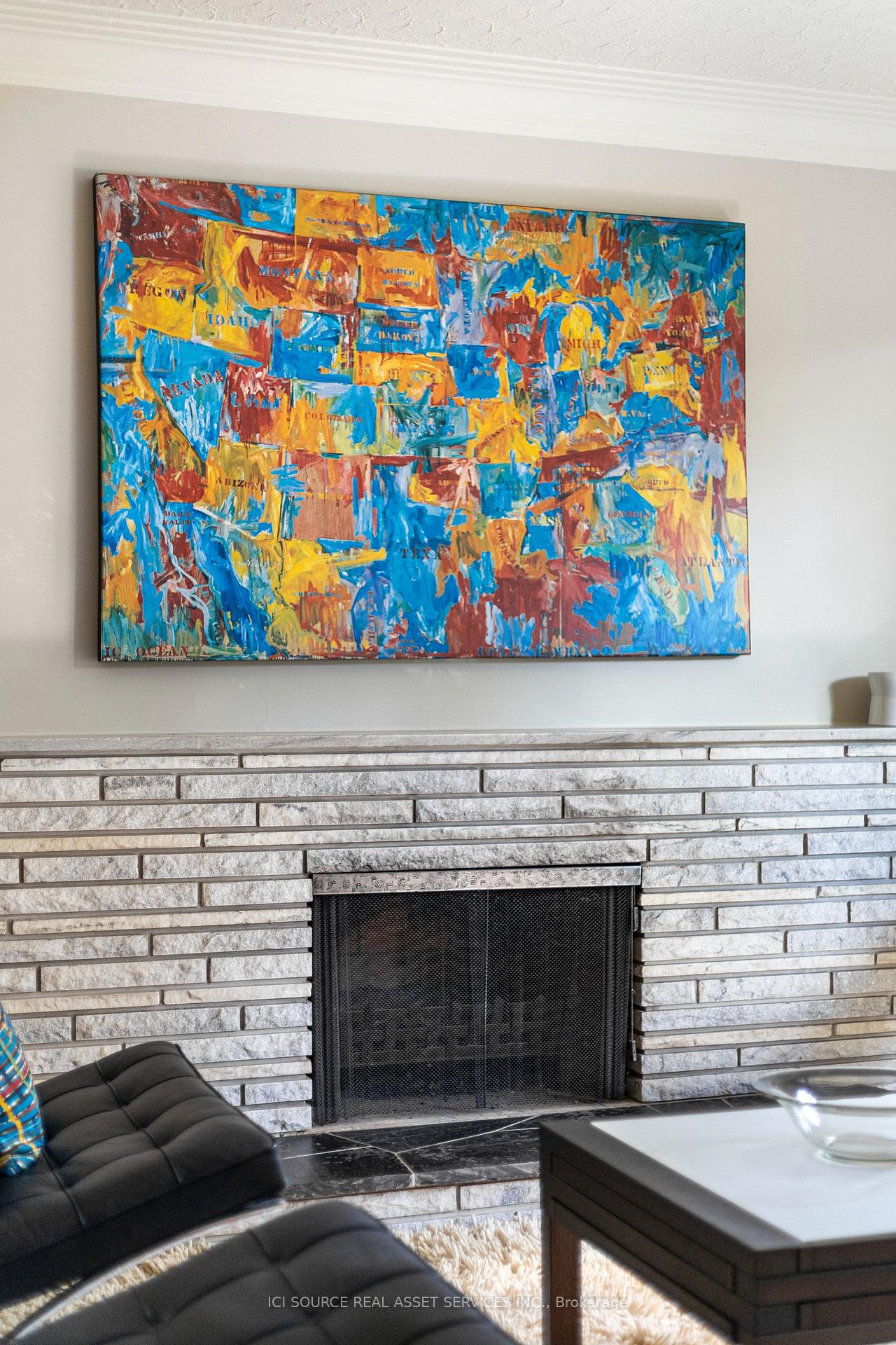 Photo 9 of 10 Red Oaks Crescent, Toronto, Leaside — HOMEH