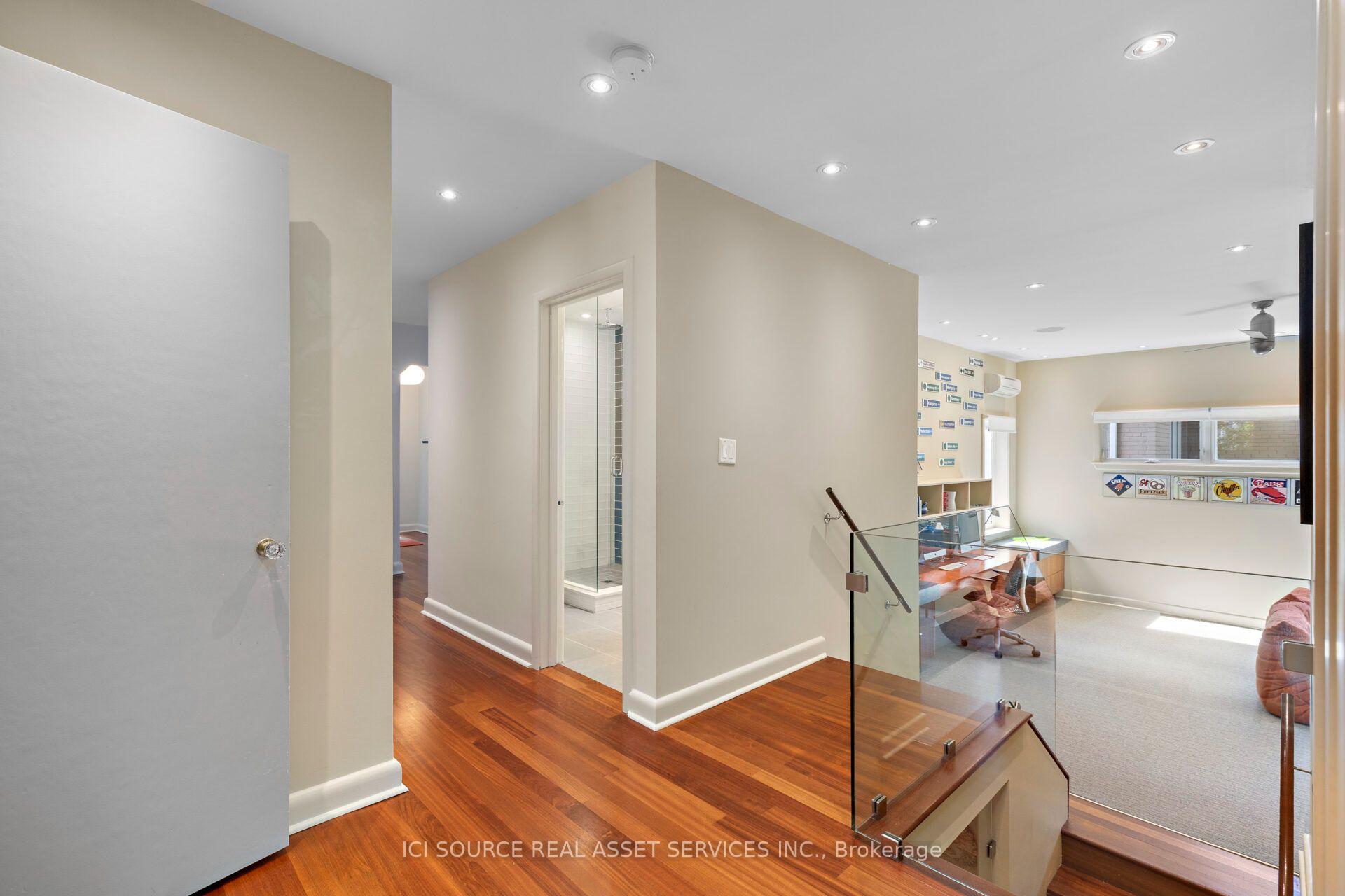 Photo 16 of 10 Red Oaks Crescent, Toronto, Leaside — HOMEH