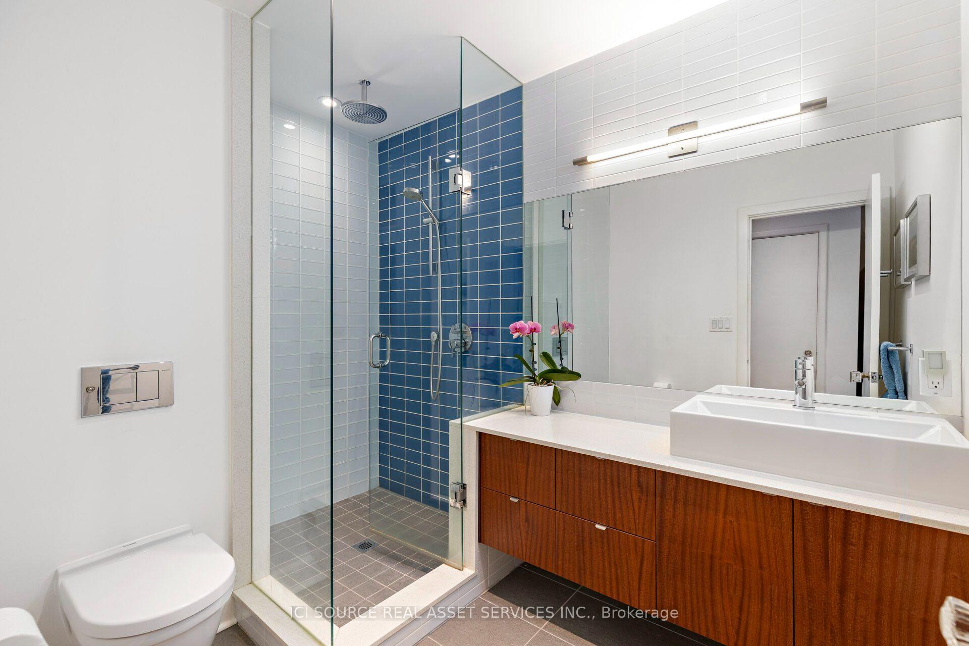 Photo 28 of 10 Red Oaks Crescent, Toronto, Leaside — HOMEH