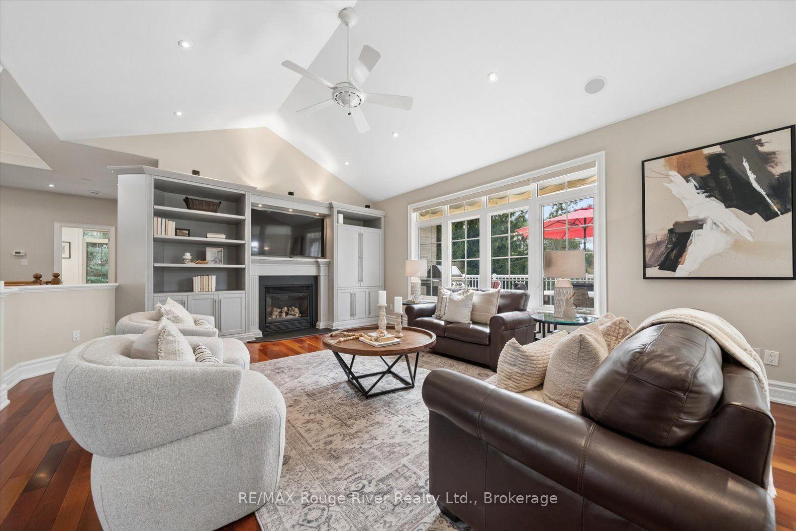 Photo 9 of 26 Hanover Court, Whitby, Lynde Creek — HOMEH