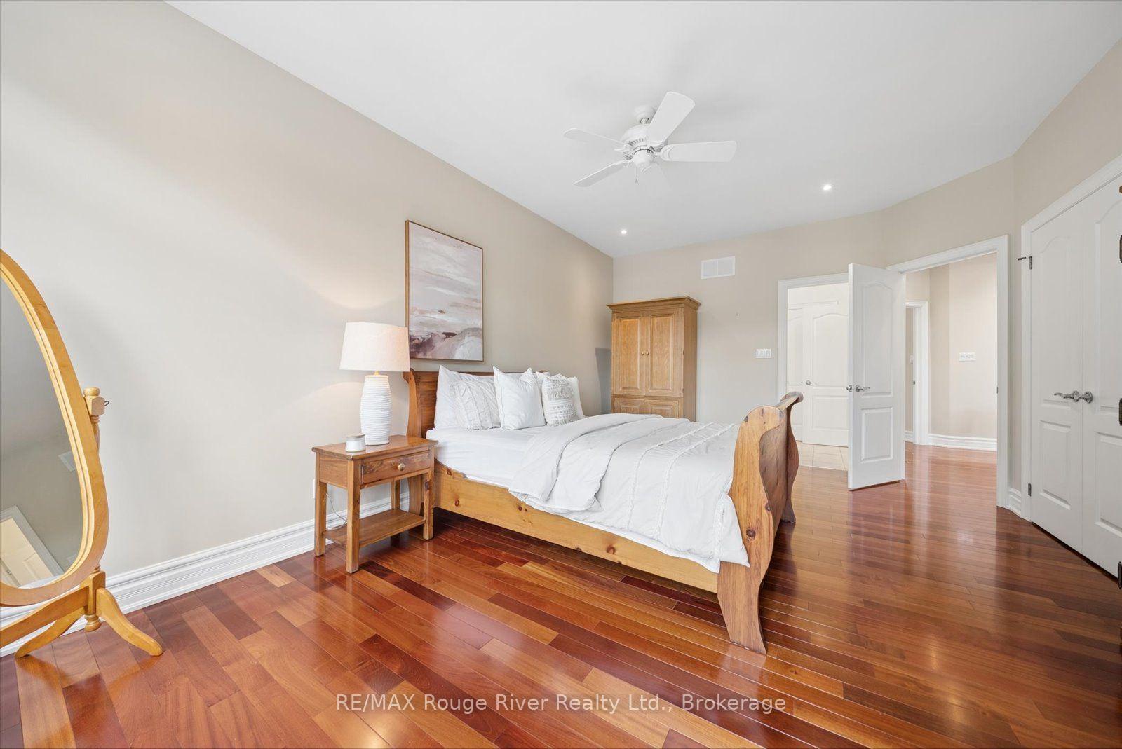Photo 19 of 26 Hanover Court, Whitby, Lynde Creek — HOMEH