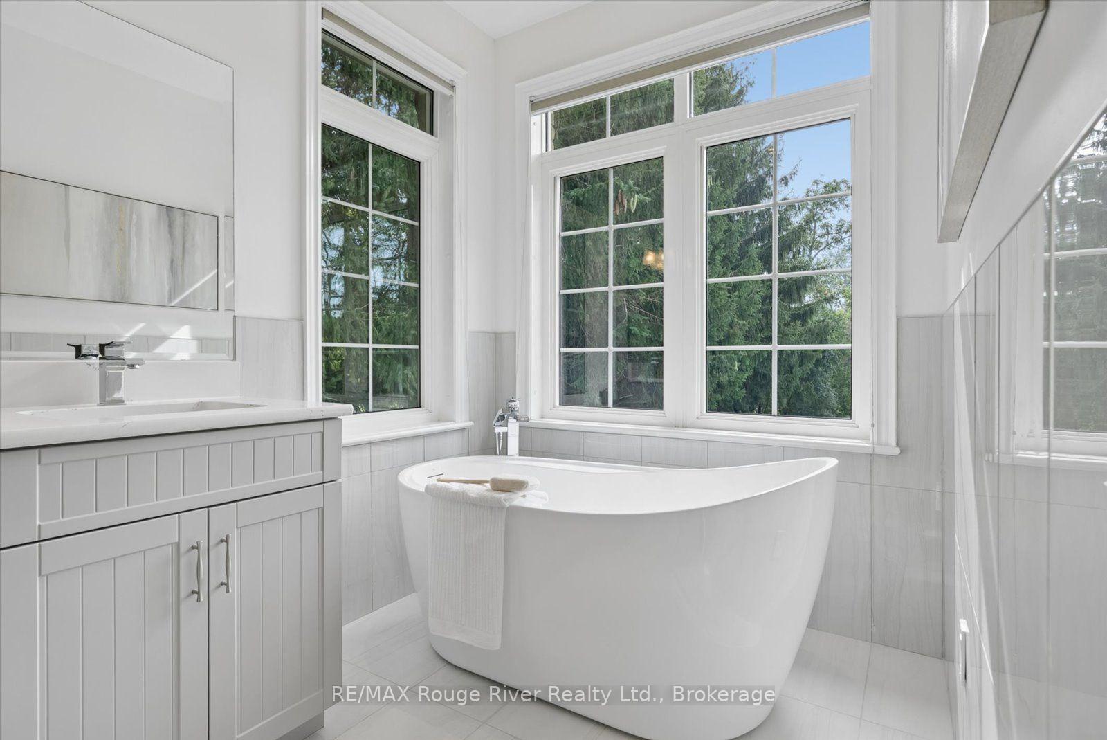 Photo 24 of 26 Hanover Court, Whitby, Lynde Creek — HOMEH