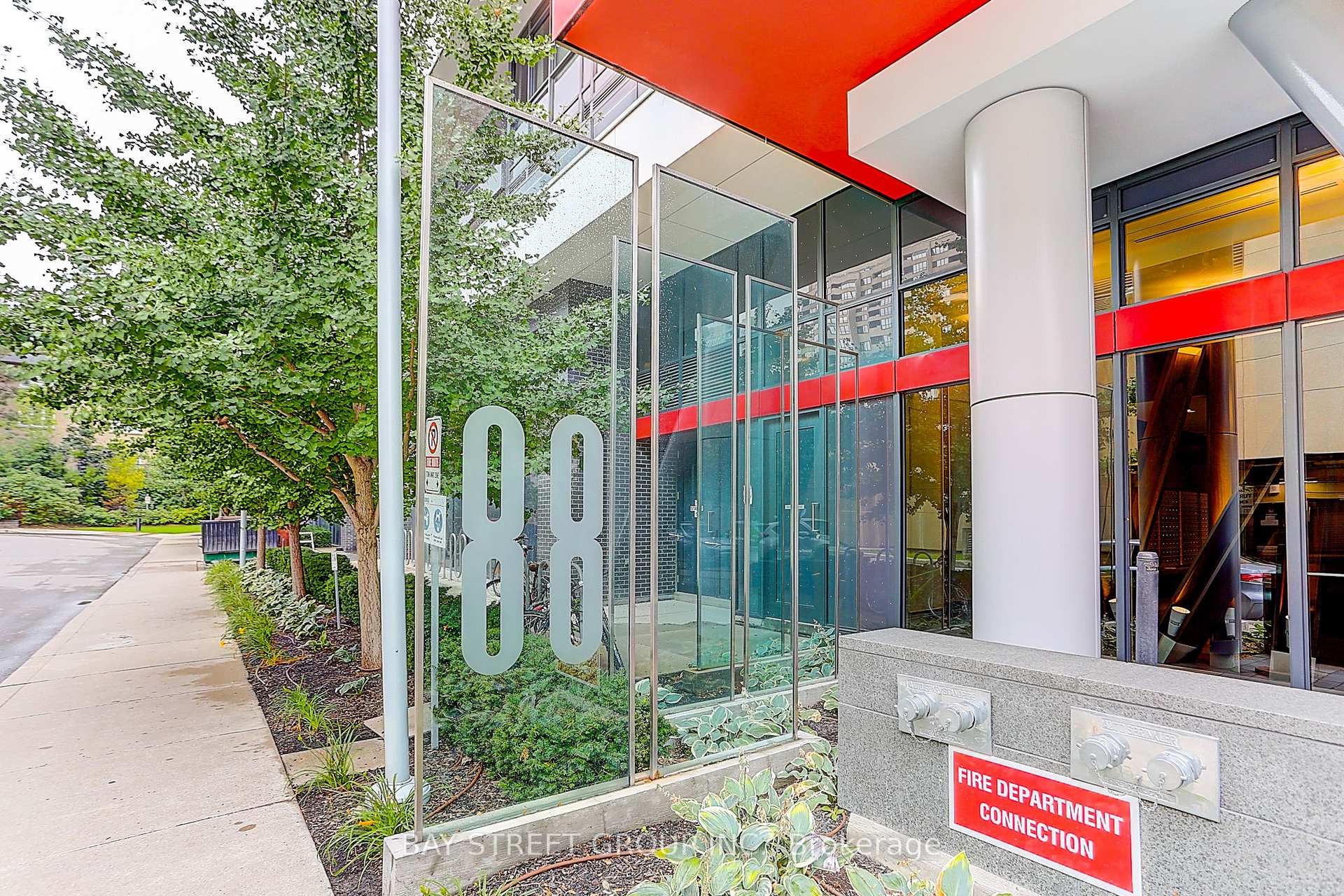 Photo 2 of Unit 308, 88 Sheppard Avenue E, North York, Willowdale East — HOMEH