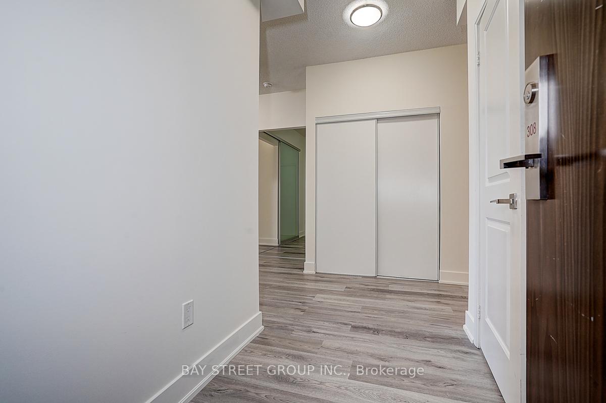 Photo 7 of Unit 308, 88 Sheppard Avenue E, North York, Willowdale East — HOMEH