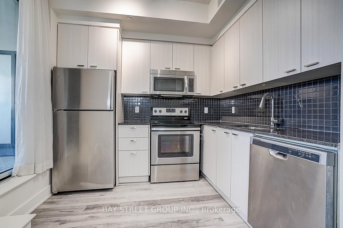 Photo 18 of Unit 308, 88 Sheppard Avenue E, North York, Willowdale East — HOMEH