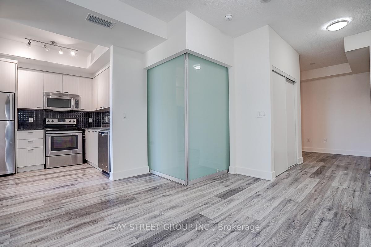 Photo 21 of Unit 308, 88 Sheppard Avenue E, North York, Willowdale East — HOMEH