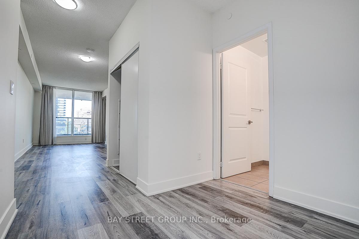 Photo 23 of Unit 308, 88 Sheppard Avenue E, North York, Willowdale East — HOMEH