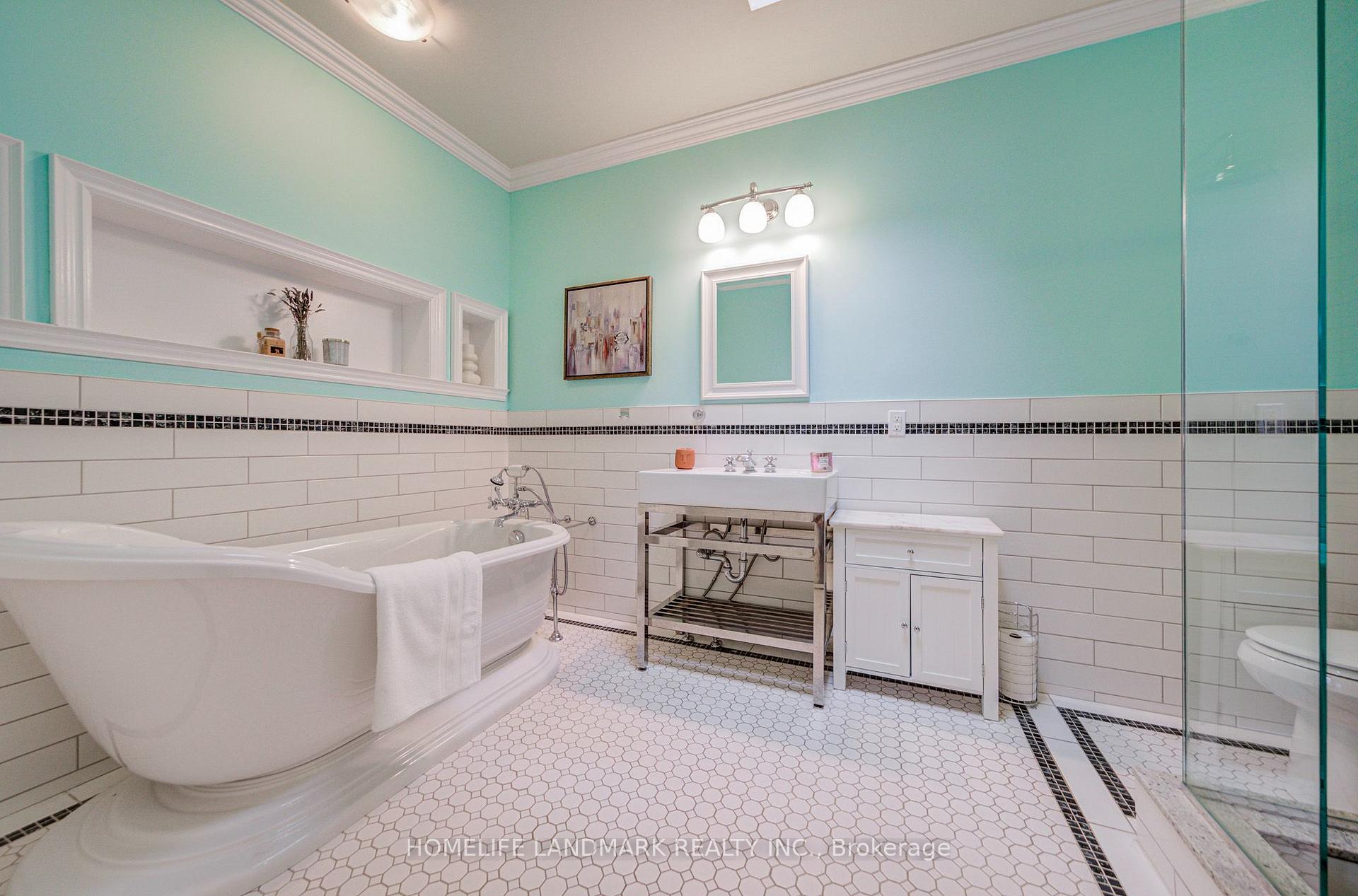 Photo 23 of 668 Garth Street, Hamilton, Westcliffe — HOMEH