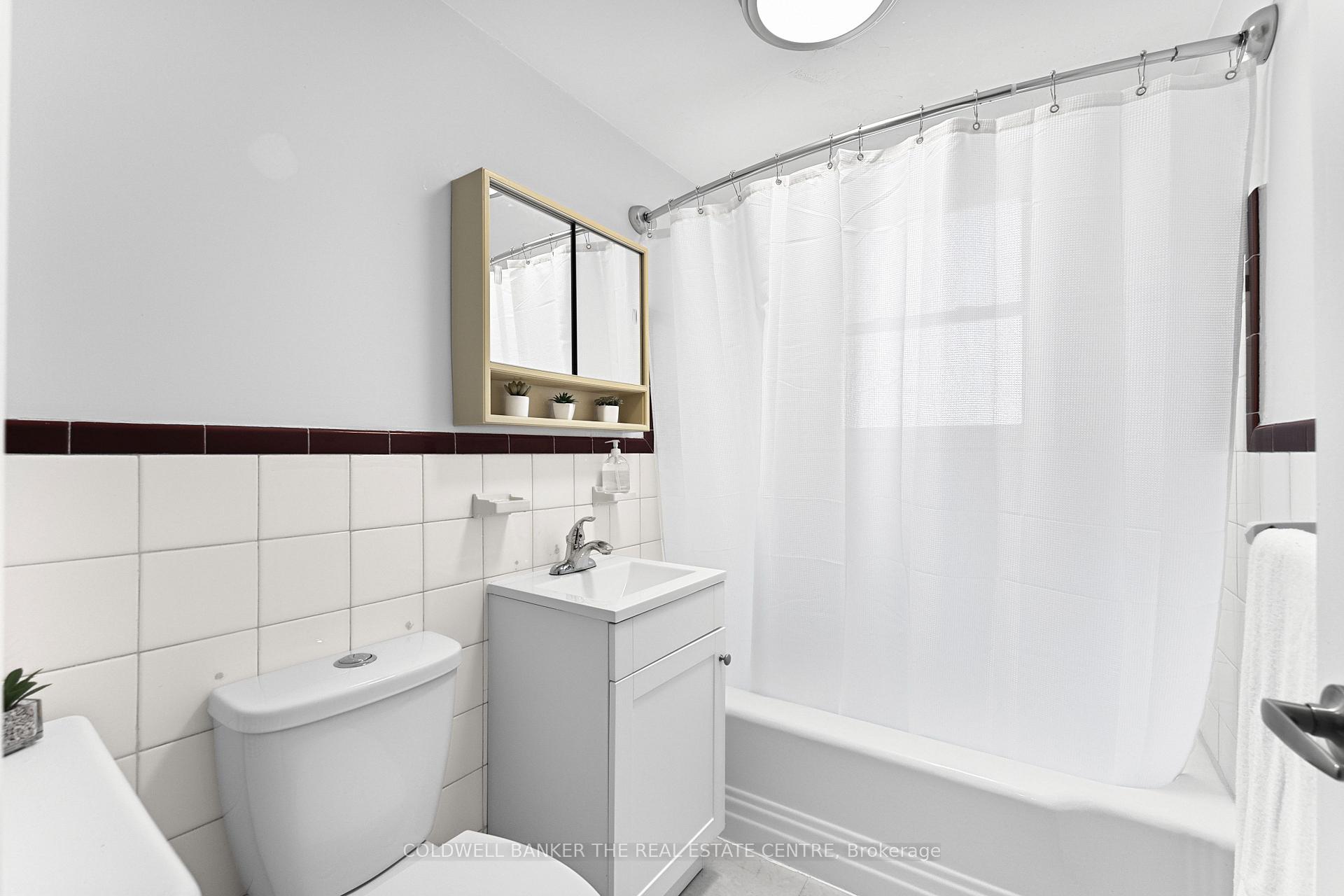 Photo 15 of Unit 9, 4 Robinson Street, Hamilton, Durand — HOMEH