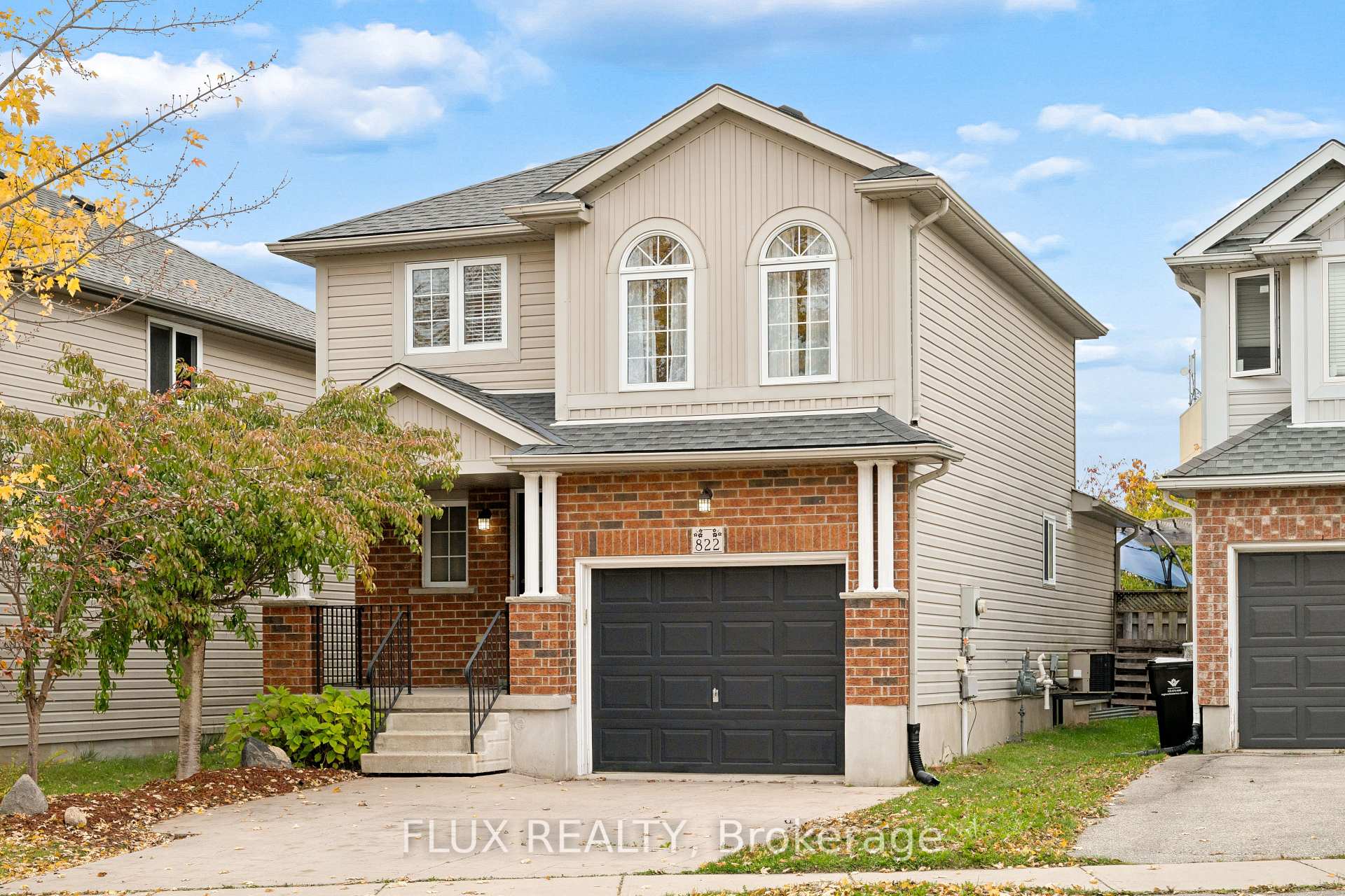 Photo of 822 Whitecap Street